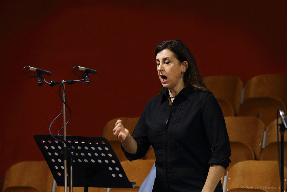 Μαίρη Έλεν Νέζη Μαίρη Έλεν Νέζη