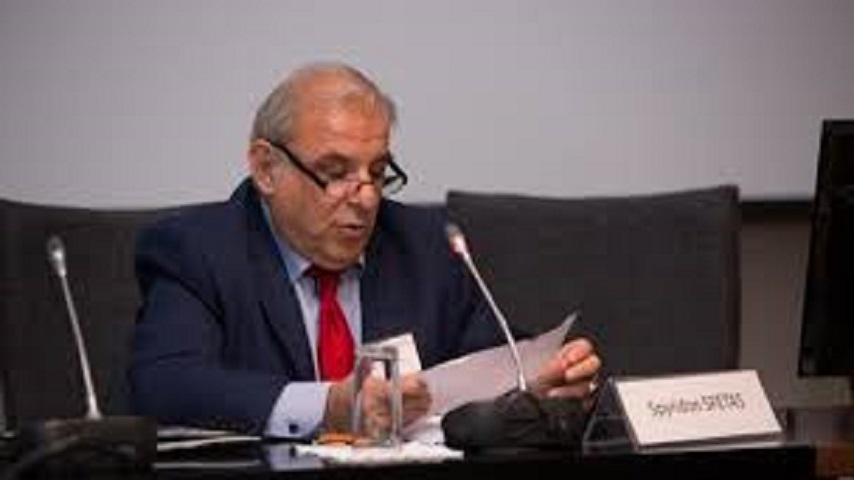 Ο Σπύρος Σφέτας με τον Ιάκωβο Μιχαηλίδη Ο Σπύρος Σφέτας με τον Ιάκωβο Μιχαηλίδη