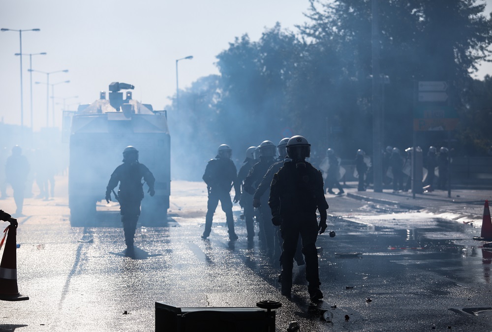 επεισόδια στο Μαρούσι, χημικά σε πυροσβέστες επεισόδια στο Μαρούσι, χημικά σε πυροσβέστες
