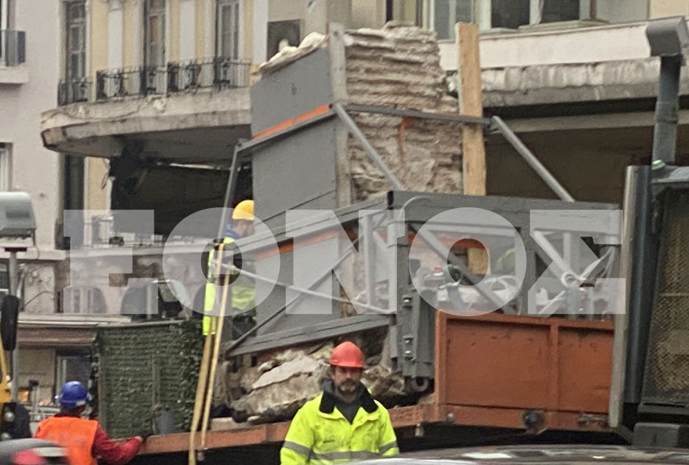 Απόσπαση αρχαιοτήτων στο σταθμό Βενιζέλου Απόσπαση αρχαιοτήτων στο σταθμό Βενιζέλου