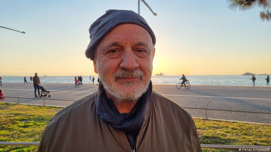 Ο τούρκος δημοσιογράφος Ραγκίπ Ντουράν ζει εδώ και μία πενταετία στη Θεσσαλονίκη Ο τούρκος δημοσιογράφος Ραγκίπ Ντουράν ζει εδώ και μία πενταετία στη Θεσσαλονίκη