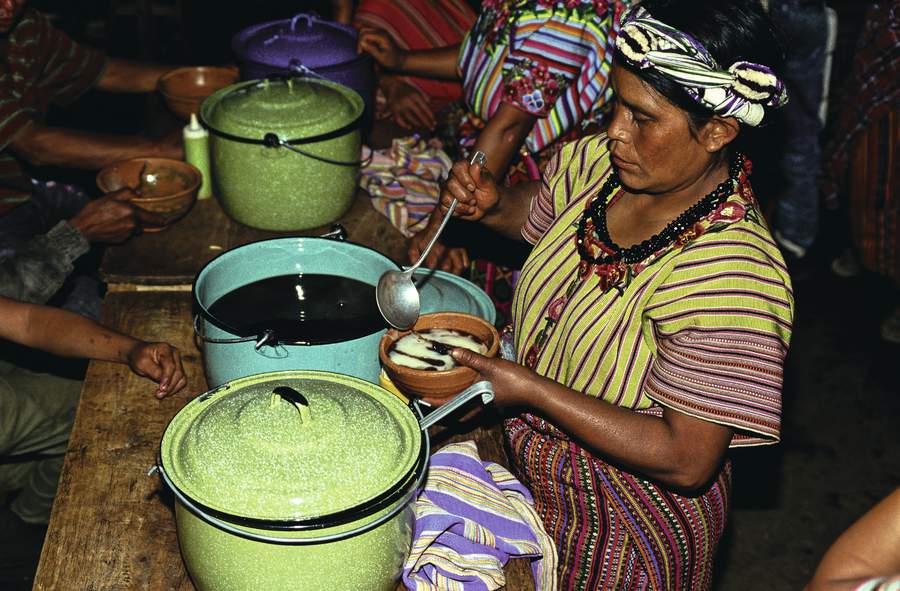 aah90.feat_mayans.rm_gettyimages143075724-lo-res.jpg aah90.feat_mayans.rm_gettyimages143075724-lo-res.jpg