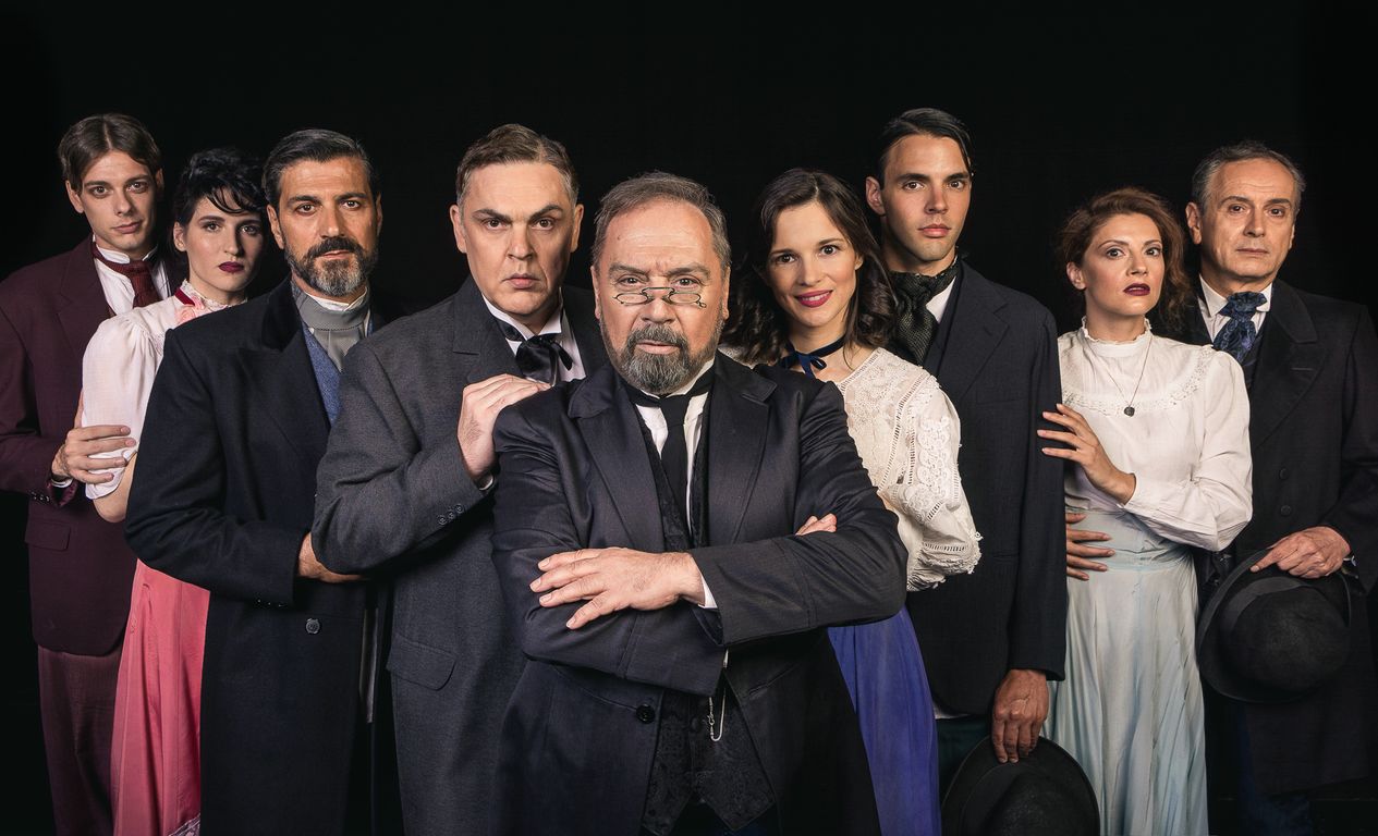 4.jpg Ο Συμβολαιογράφος