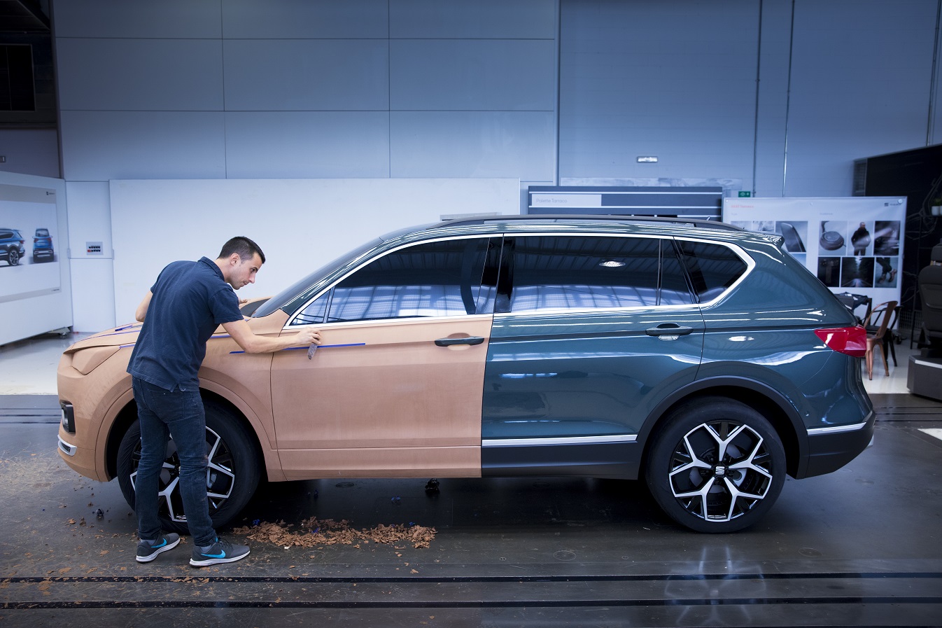 seat-sxediash-2.jpg SEAT