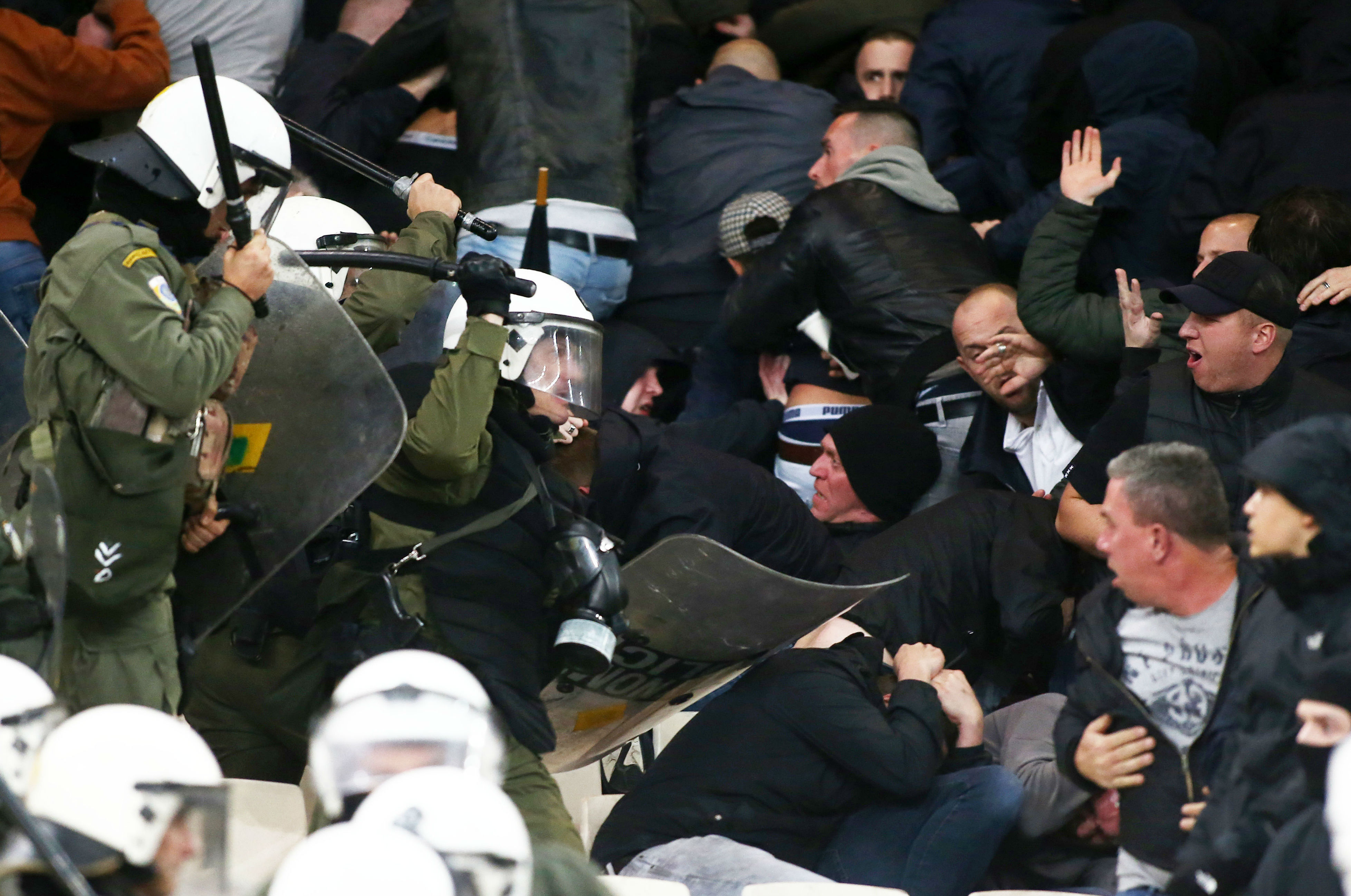 aek61.jpg ΑΕΚ - Άγιαξ επεισόδια