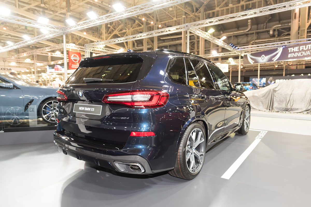 bmw_x5_3.jpg BMW