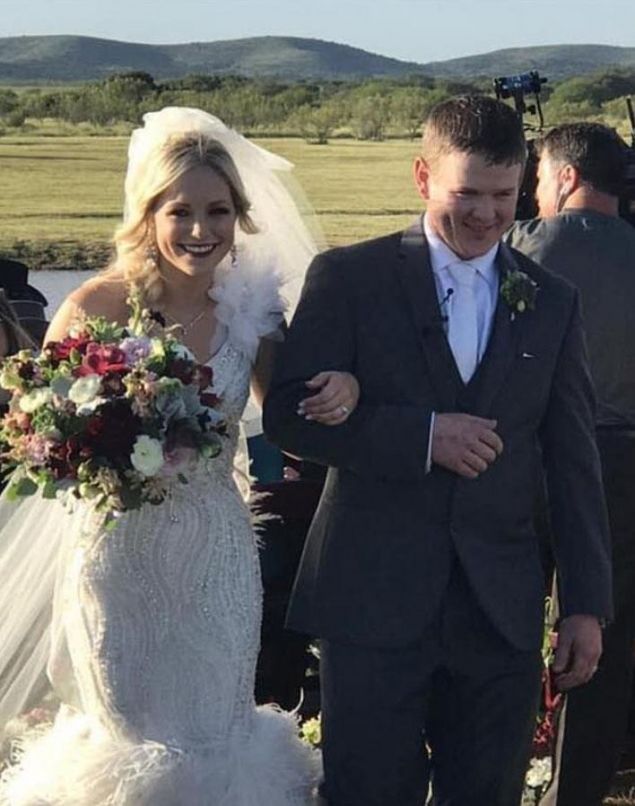 groom-bride1.jpg ζευγάρι