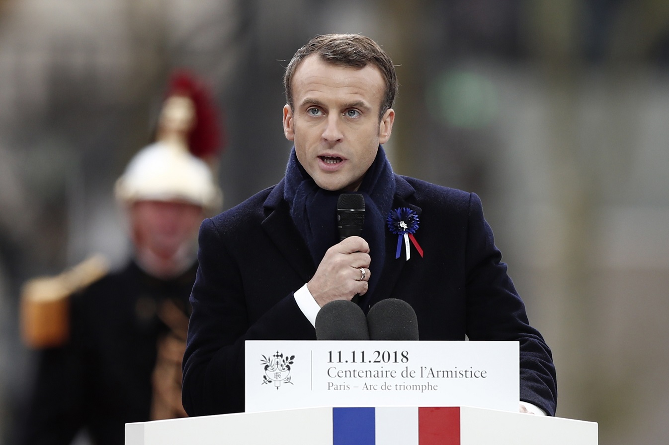 macron-parisi-omilia.jpg Εμανουέλ Μακρόν