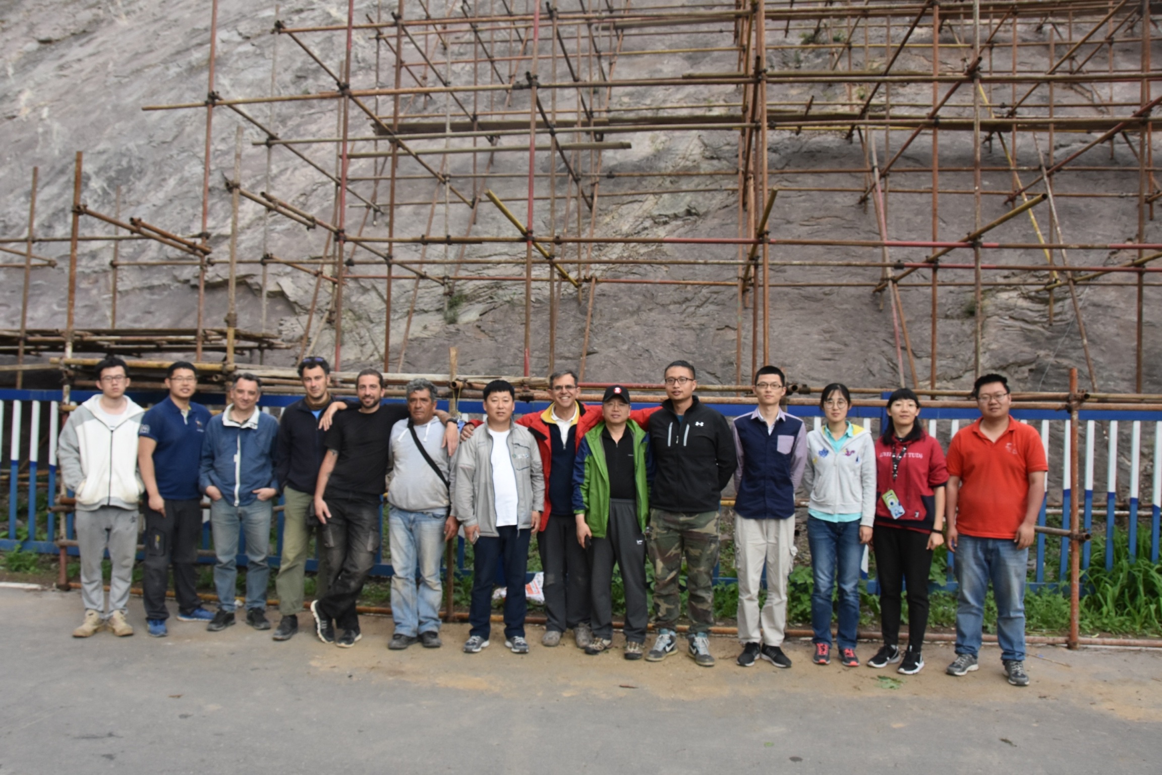 zoyros_-jianping-baliakos-_tehnikoi_syntirisis_lesboy_kai_yanqing.jpg zoyros_-jianping-baliakos-_tehnikoi_syntirisis_lesboy_kai_yanqing.jpg