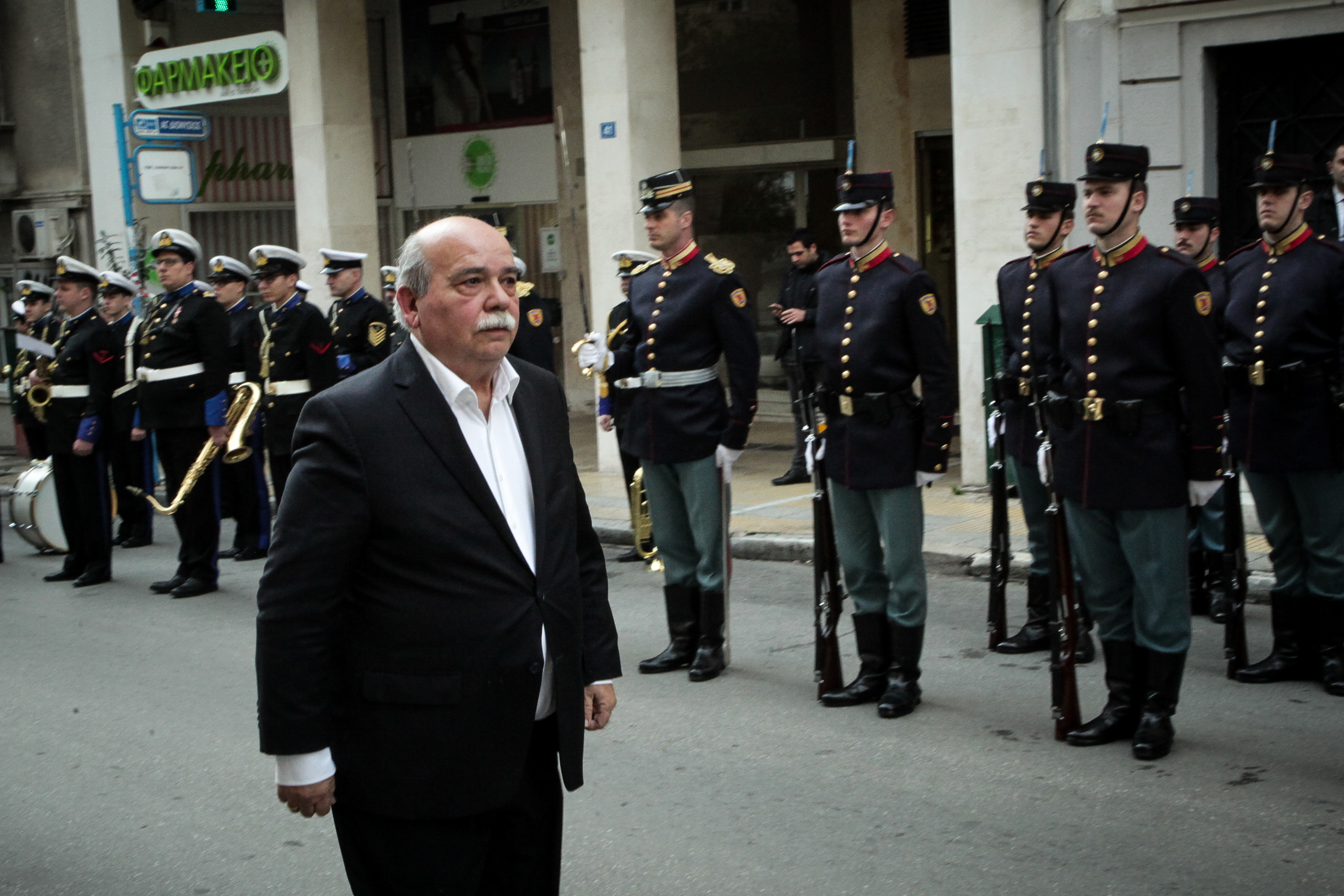 4681848.jpg Κηδεία Σιούφα