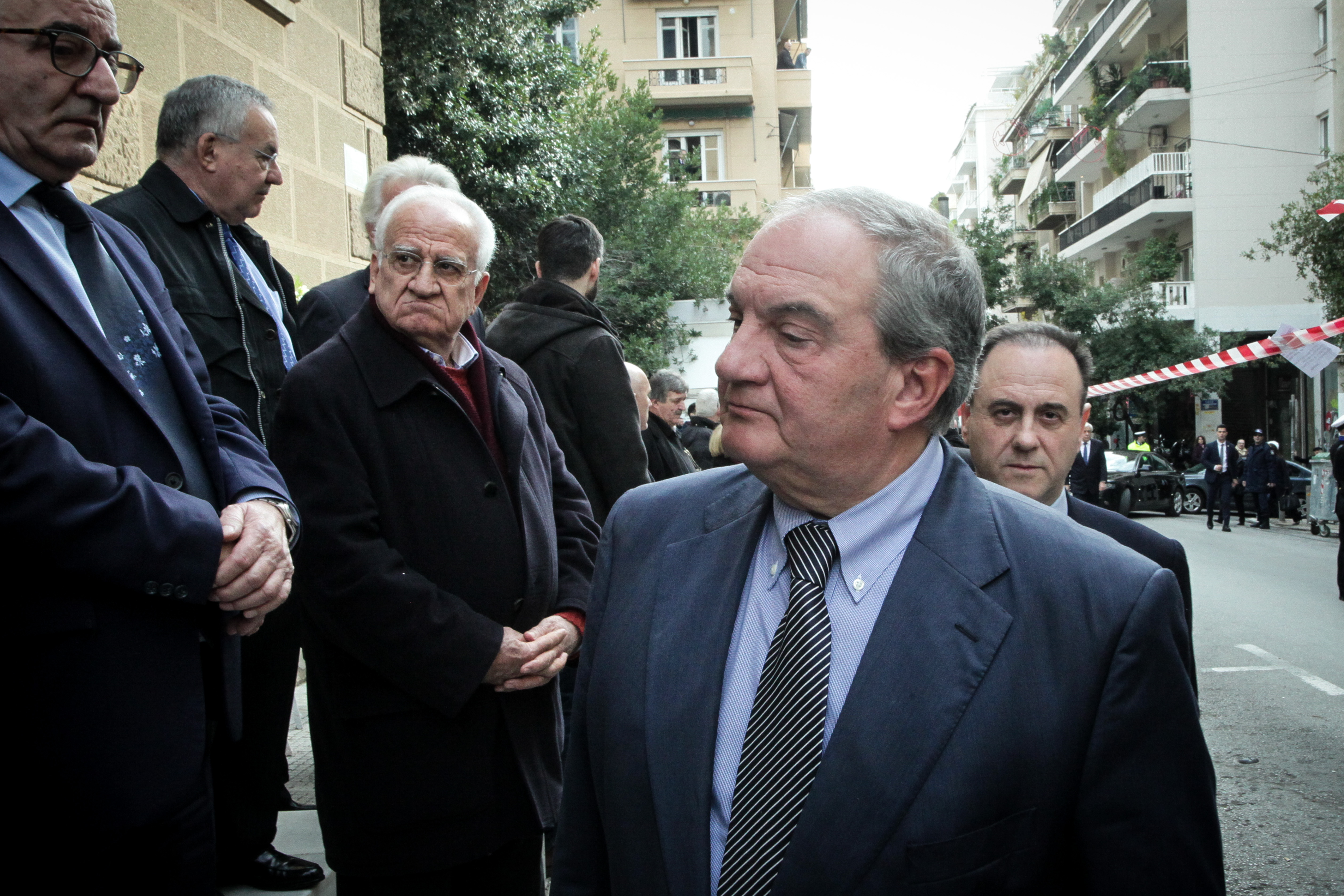 4681856.jpg Κηδεία Σιούφα
