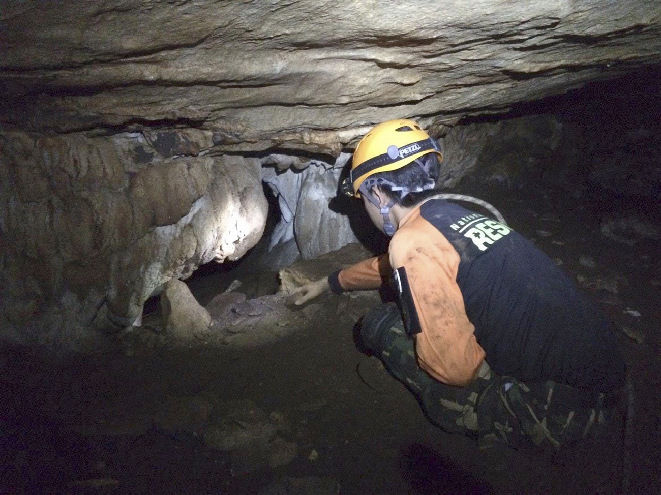 ap_18178221508409.jpg ap_18178221508409.jpg