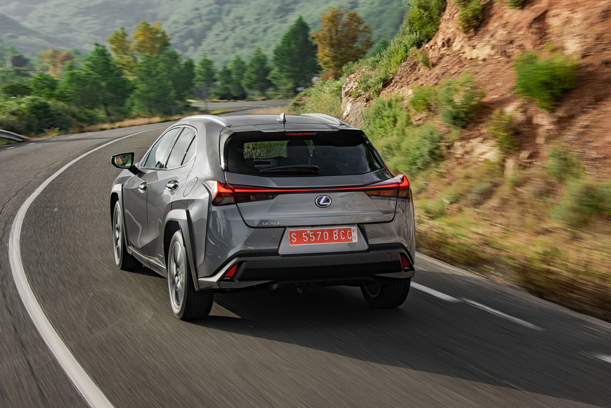 lexus-2.jpg lexus-2.jpg