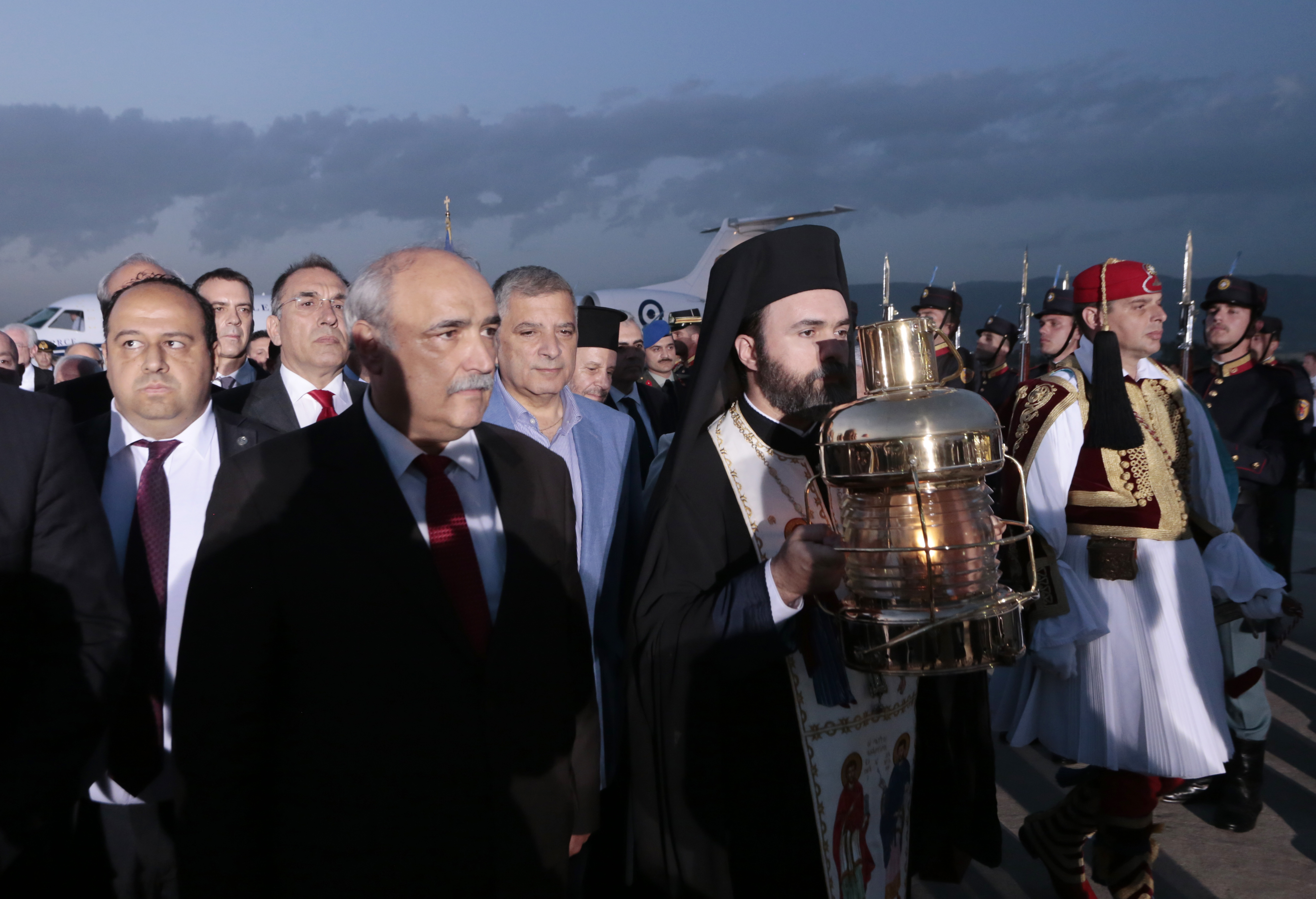 4790145.jpg Στην Ελλάδα το Άγιο Φως