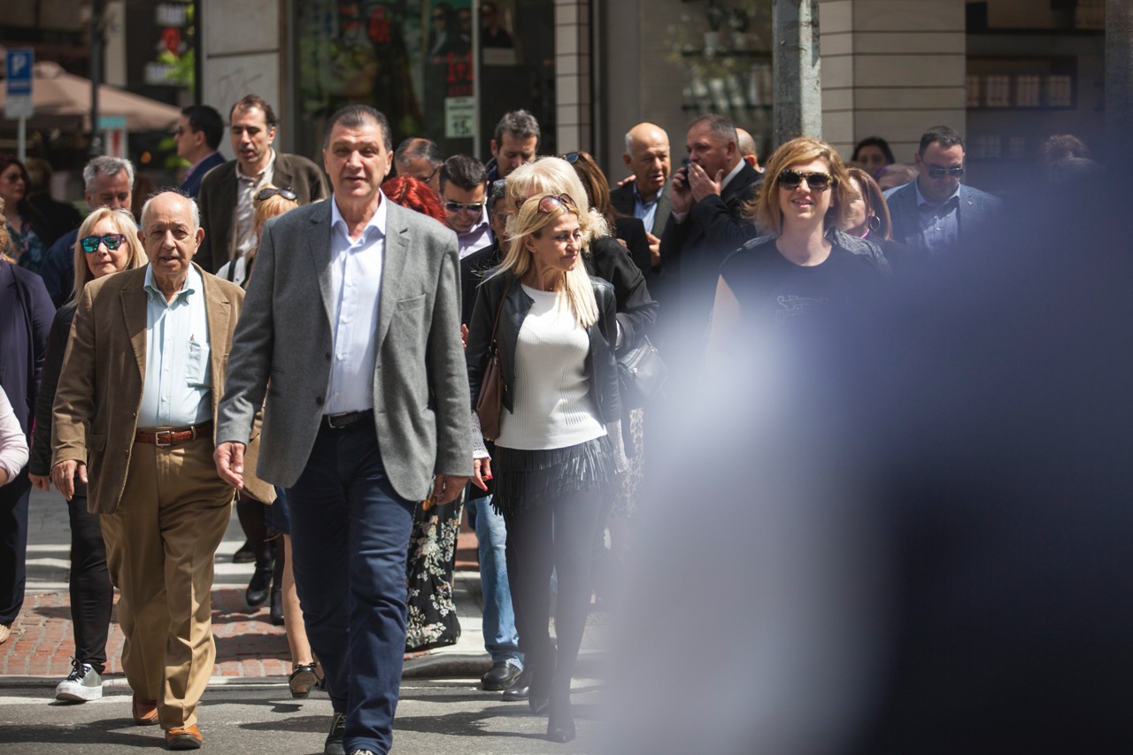 o-giwrgos-orfanos-mazi-me-dimotikous-symvoulous.jpg Γιώργος Ορφανός