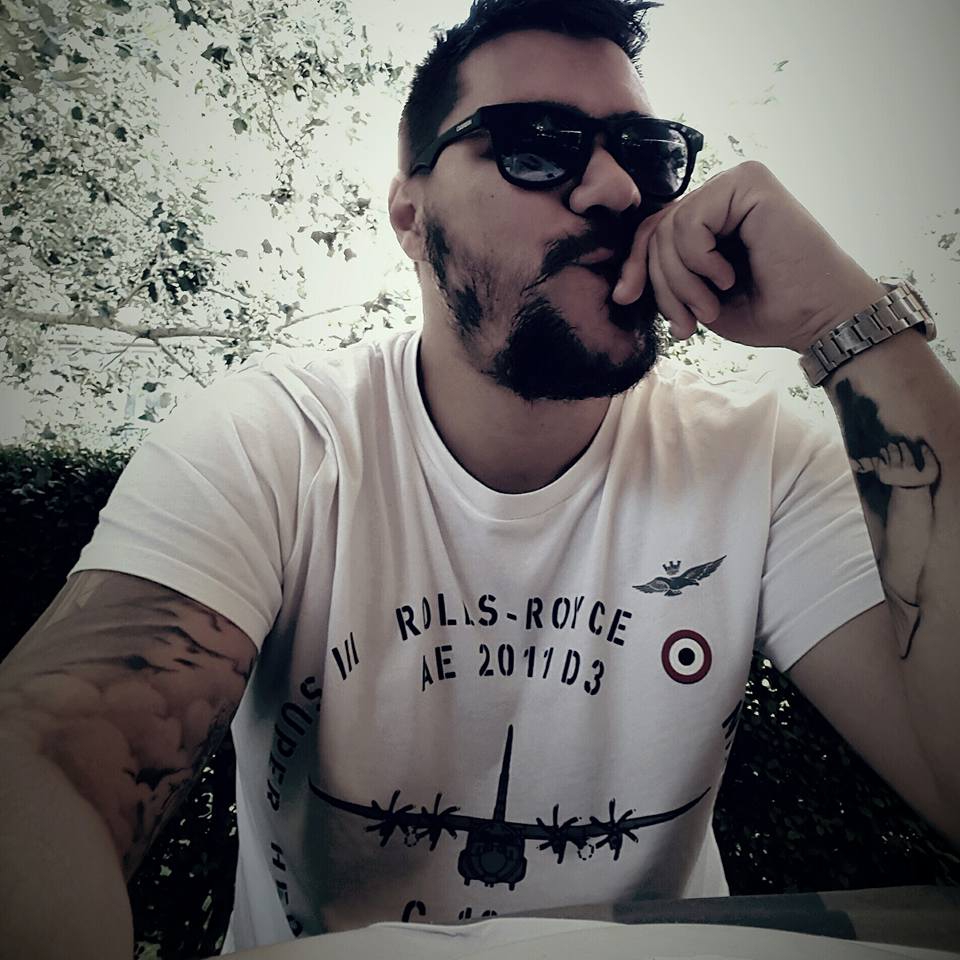 Τριαντάφυλλος Σερέτης (Facebook) Τριαντάφυλλος Σερέτης