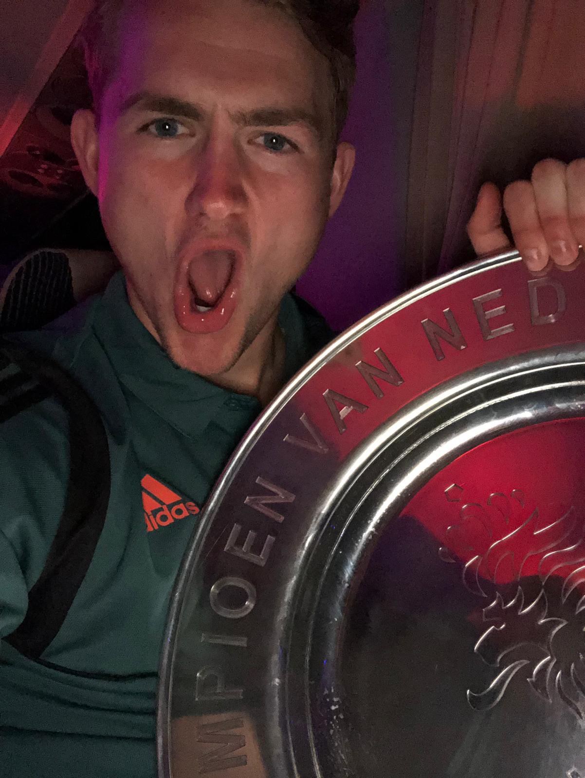 ajax-4.jpeg ajax-4.jpeg