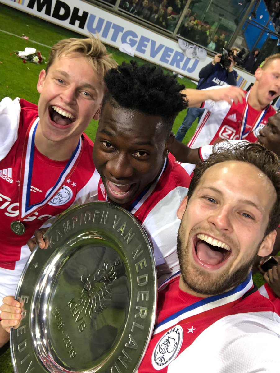 ajax-6.jpg ajax-6.jpg