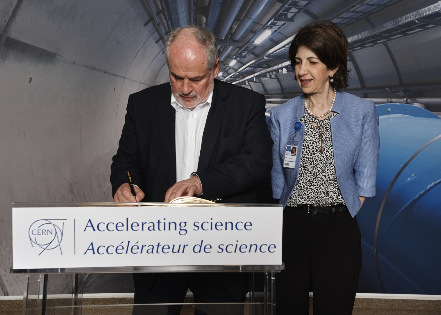 cern.jpg cern.jpg