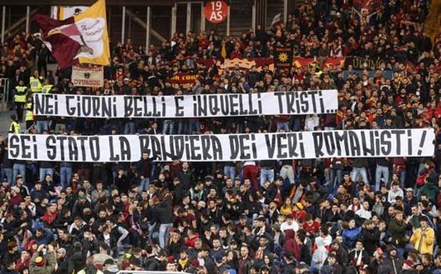 de_rossi-2.jpg de_rossi-2.jpg