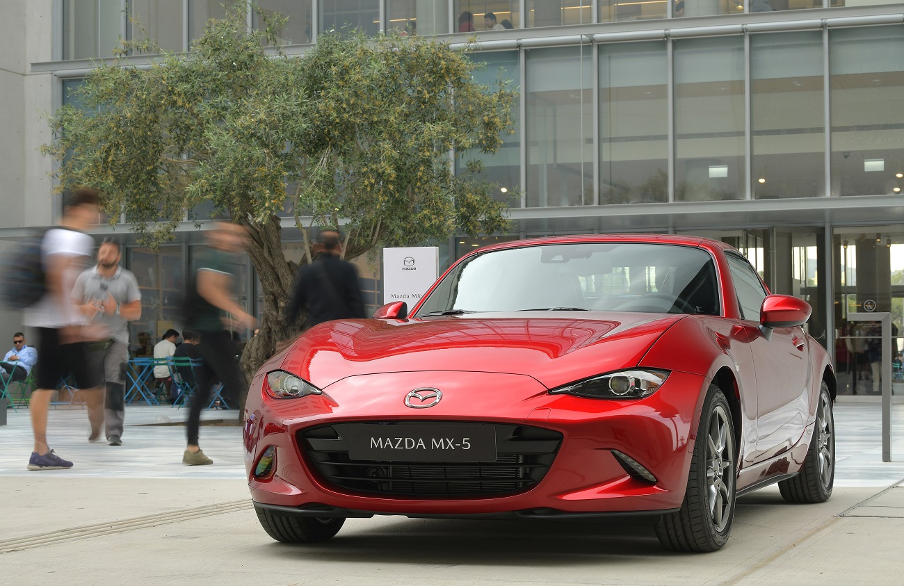 mazda_greece_01.jpg mazda_greece_01.jpg