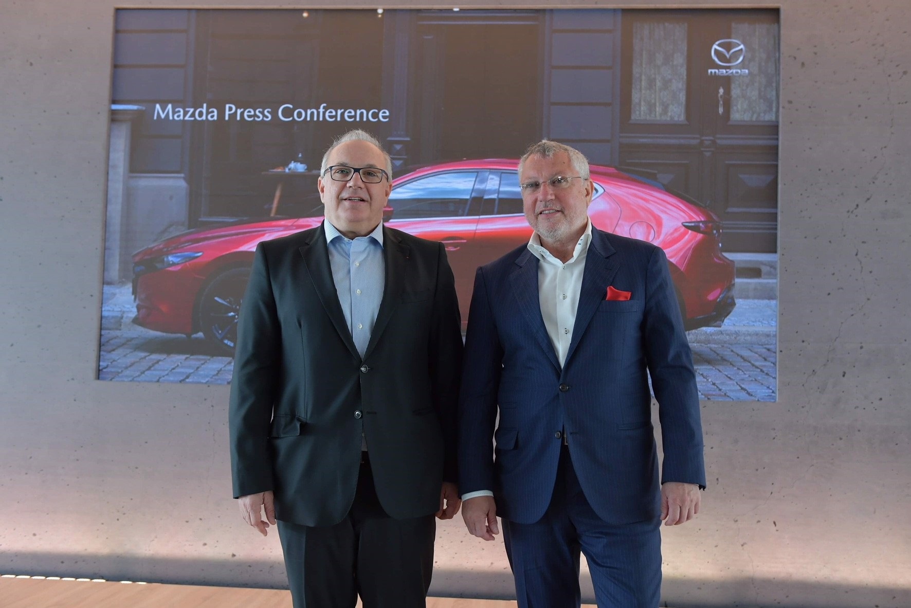 mazda_greece_03.jpg mazda_greece_03.jpg