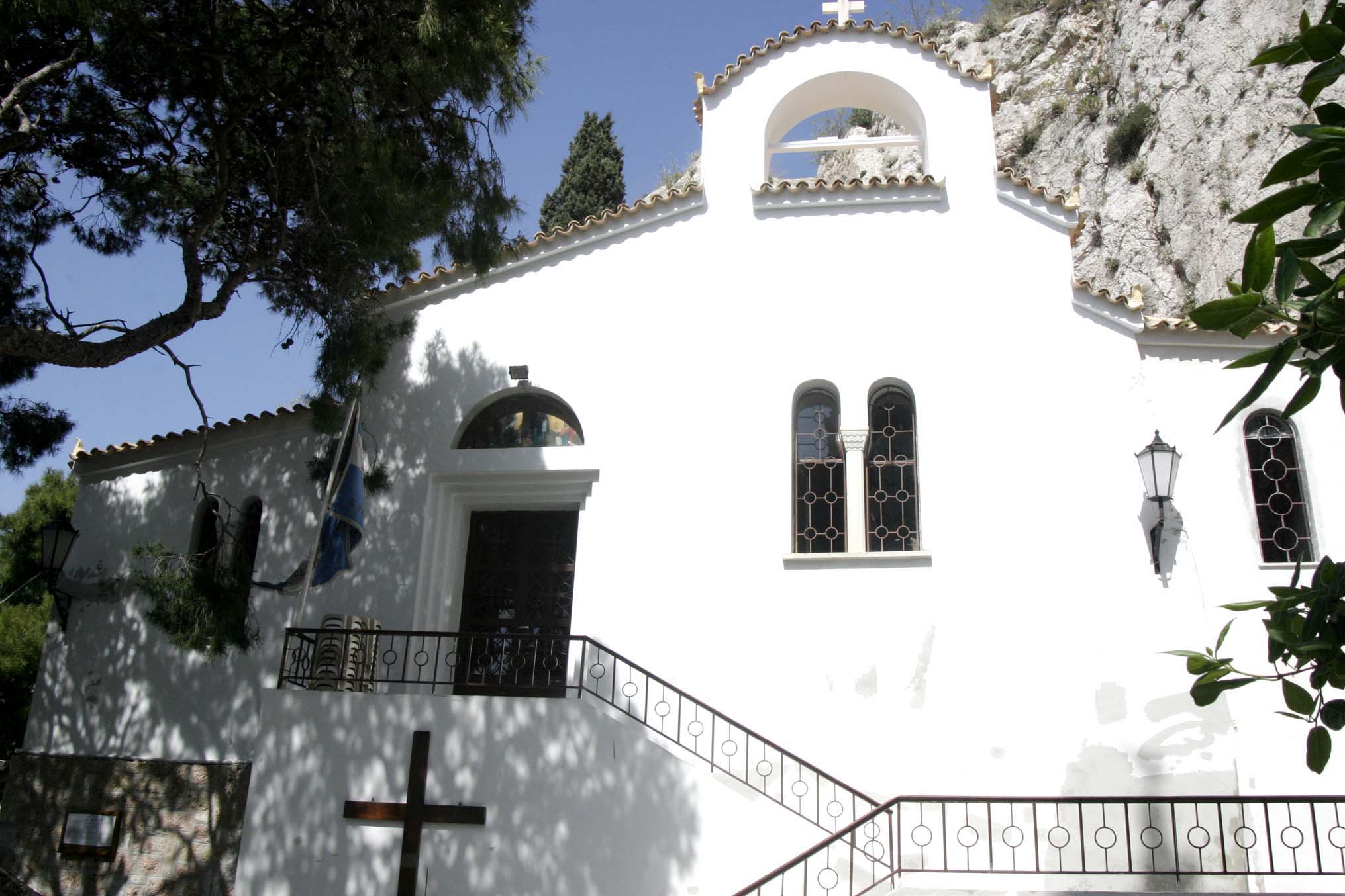 Άγιοι Ισίδωροι - Λυκαβηττός 663445.jpg