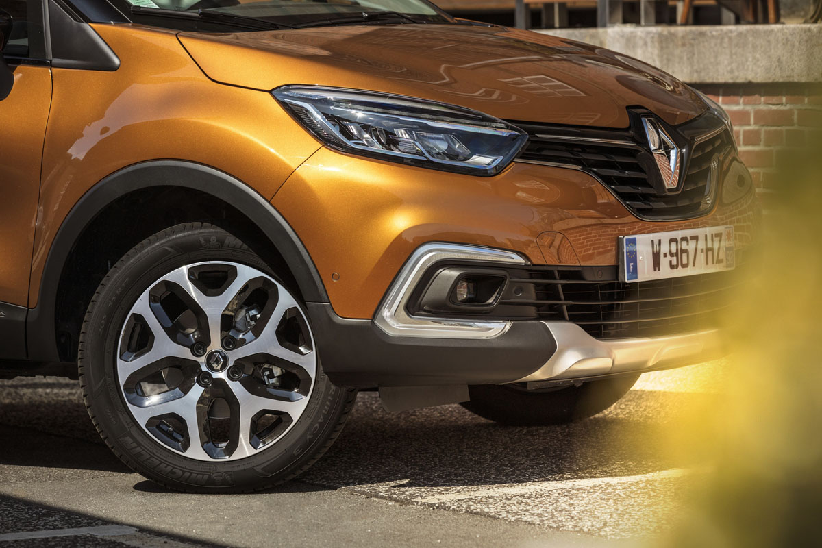 renault-3.jpg renault-3.jpg
