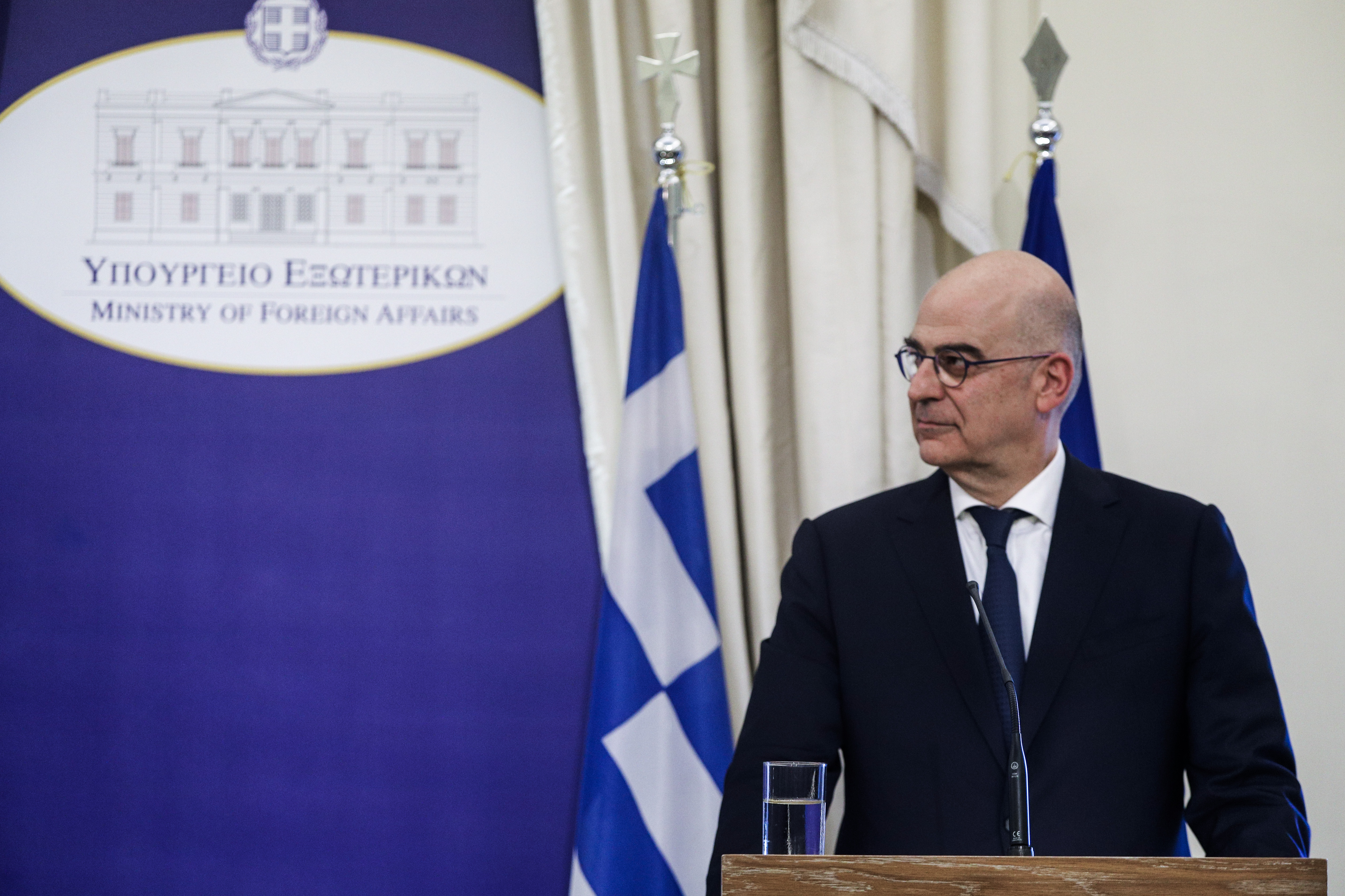 4849056.jpg Δένδιας