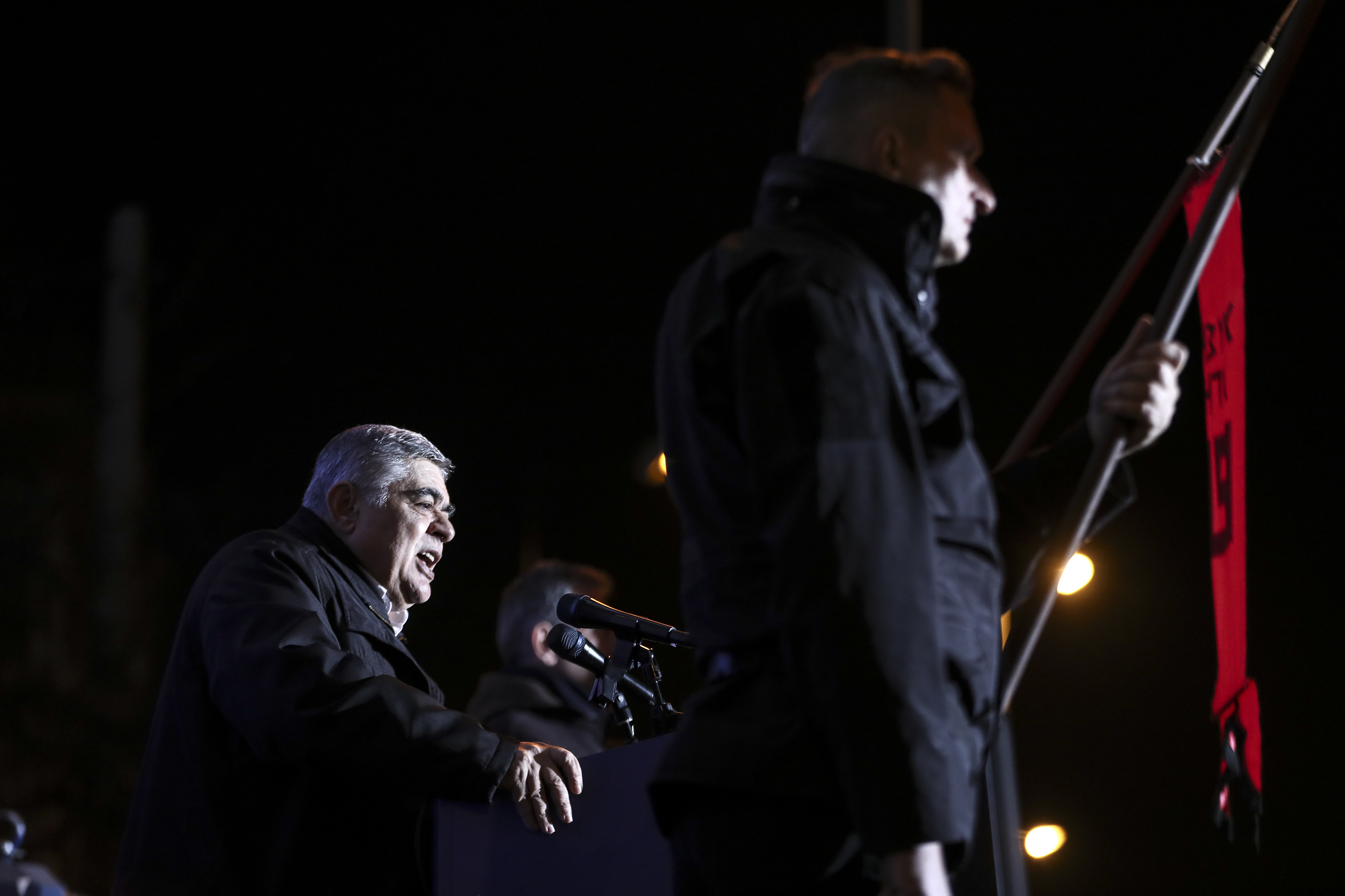 ap_19033700762423.jpg Η κατάρρευση της ΧΑ