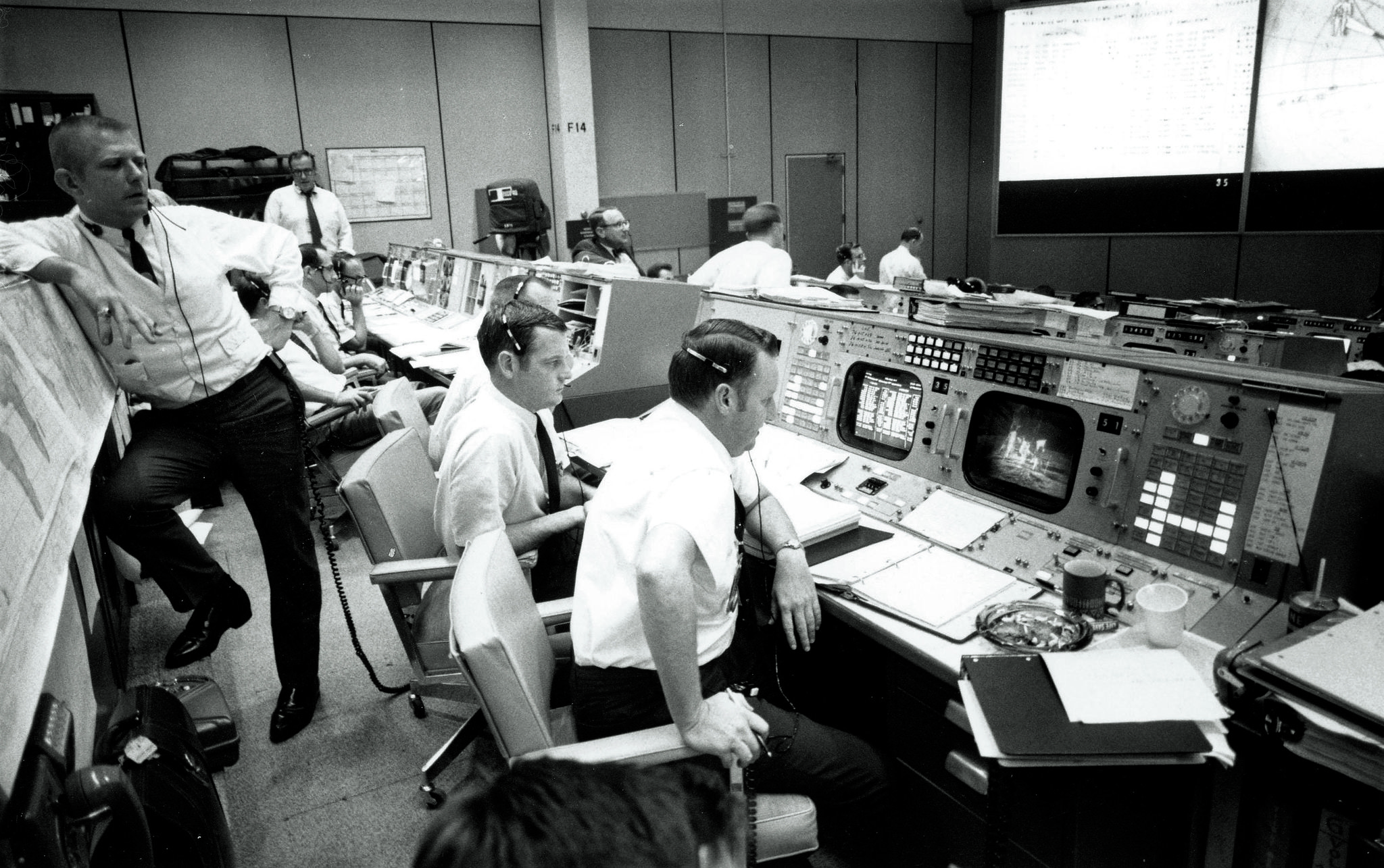 apollo11.jpg Η ομάδα εργασίας του Apollo 11