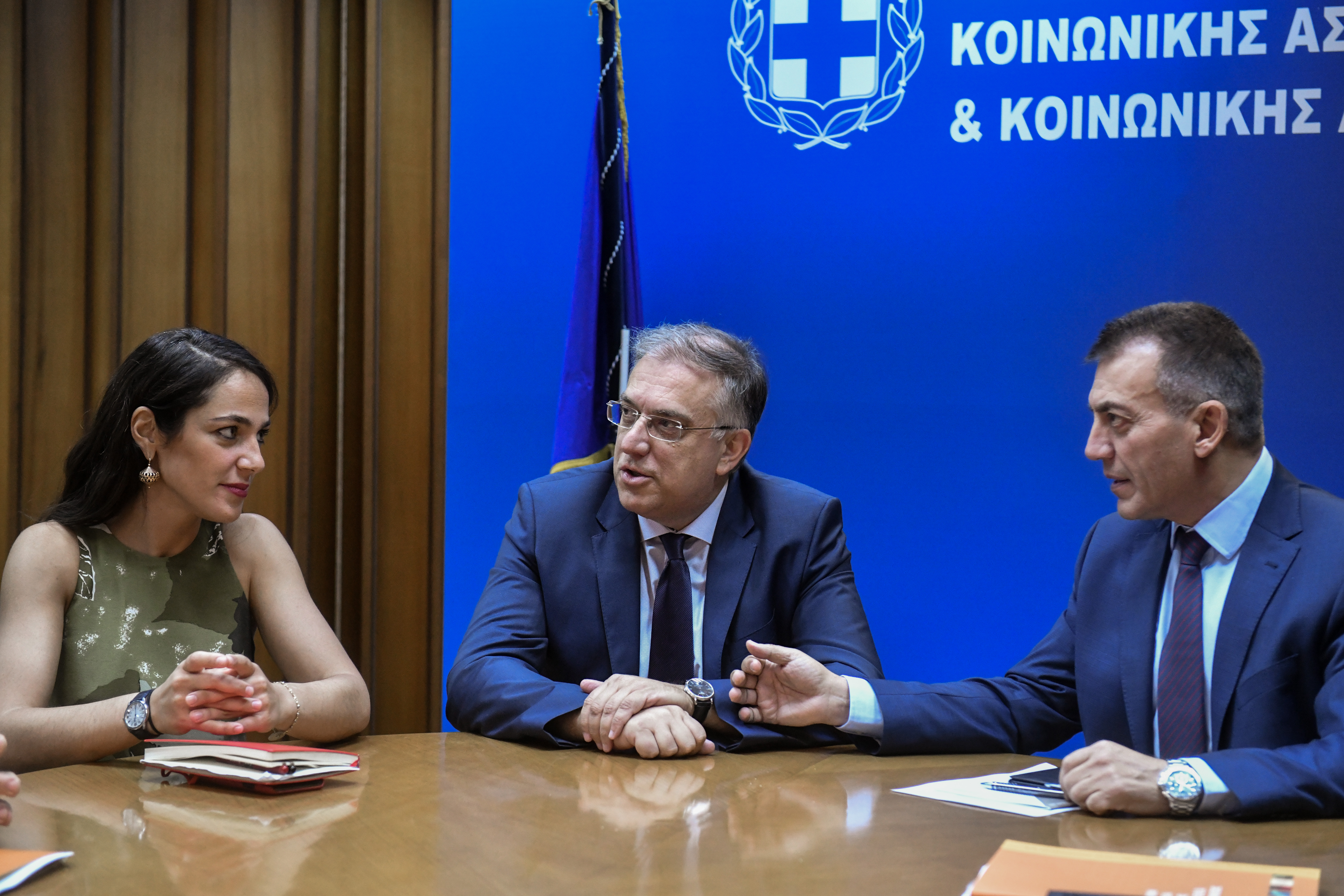 takis-theodwrikakos-domna-mixailidou-giannis-vroutsis.jpg Τάκης Θεοδωρικάκος, Δόμνα Μιχαηλίδου, Γιάννης Βρούτσης