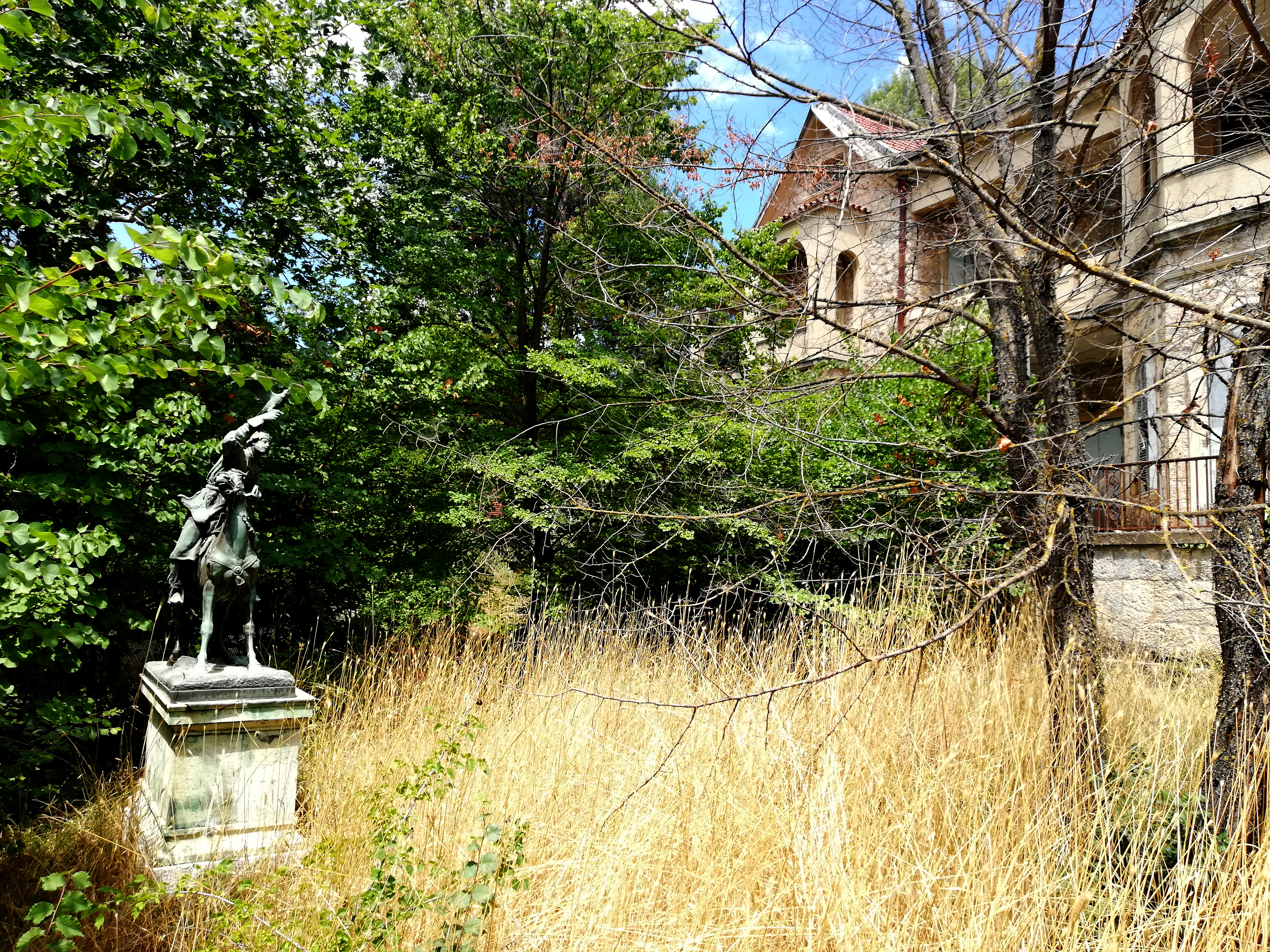 tatoi_5.jpg Τατόι