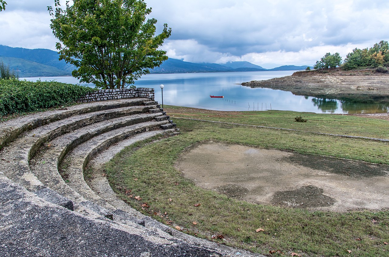 tavropos_lake.jpg tavropos_lake.jpg