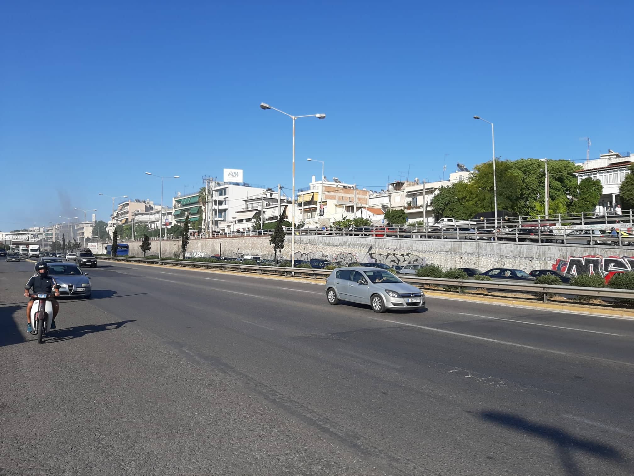 kinisi3.jpg Κίνηση στην Εθνική οδό Αθηνών - Λαμίας