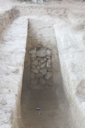 tafos4.jpg Ασύλητοι τάφοι στη Νεμέα