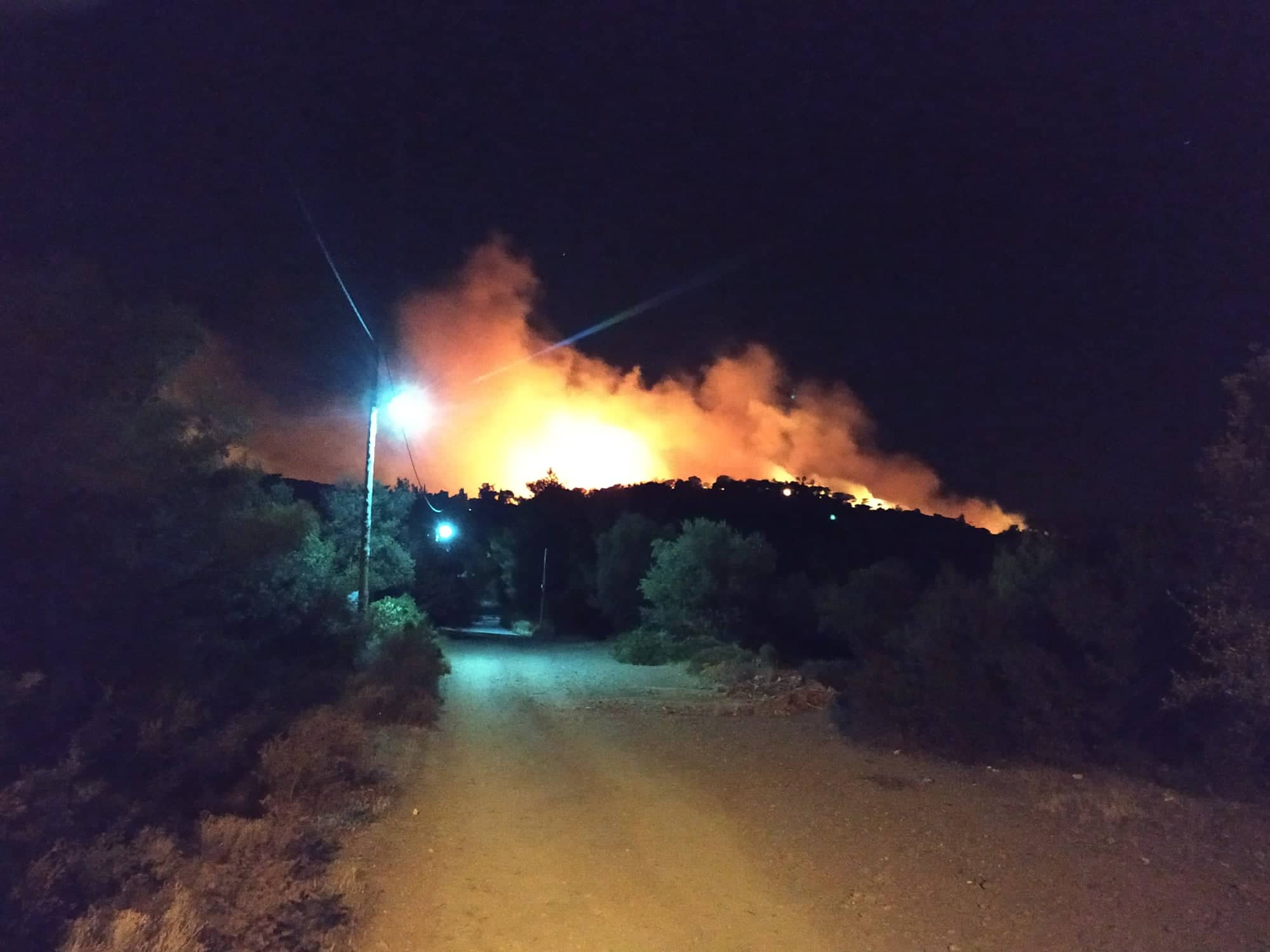 φωτιά τώρα Νέα Μάκρη 69739741_2290388344410886_8051636251914141696_n.jpg