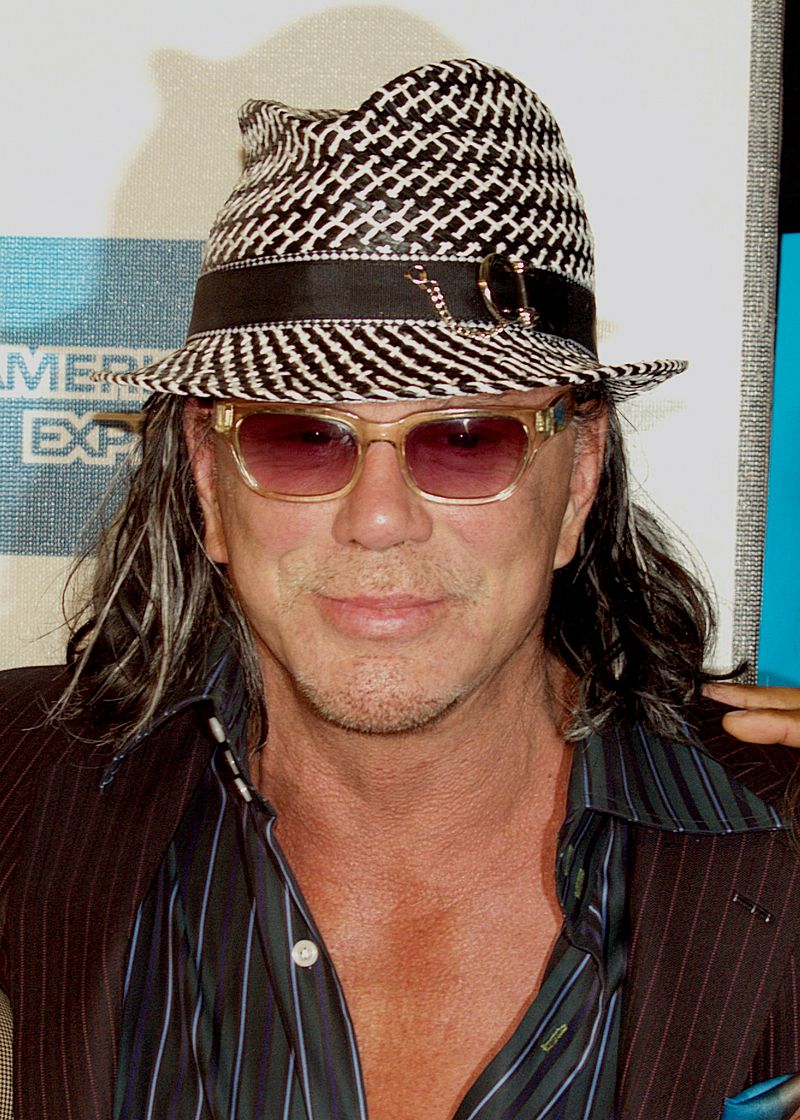 800px-mickey_rourke_tribeca_2009_shankbone.jpg