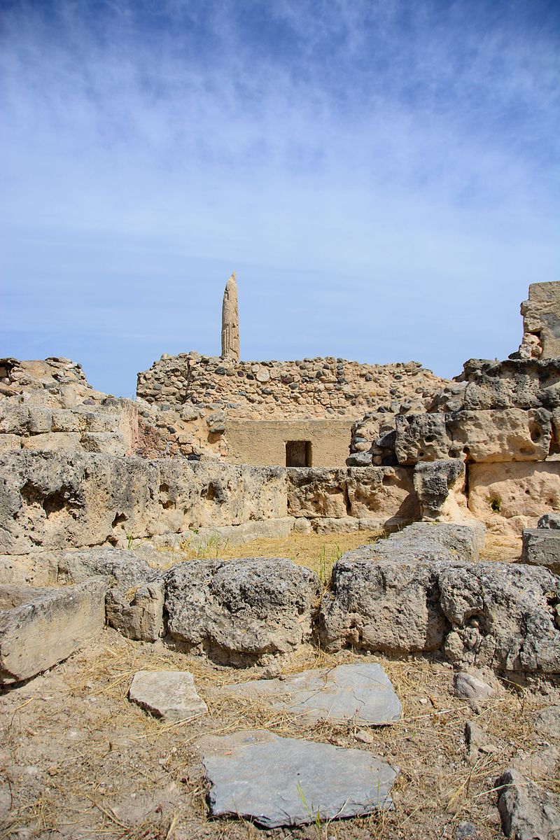 kolona_archaelogical_site.jpg kolona_archaelogical_site.jpg