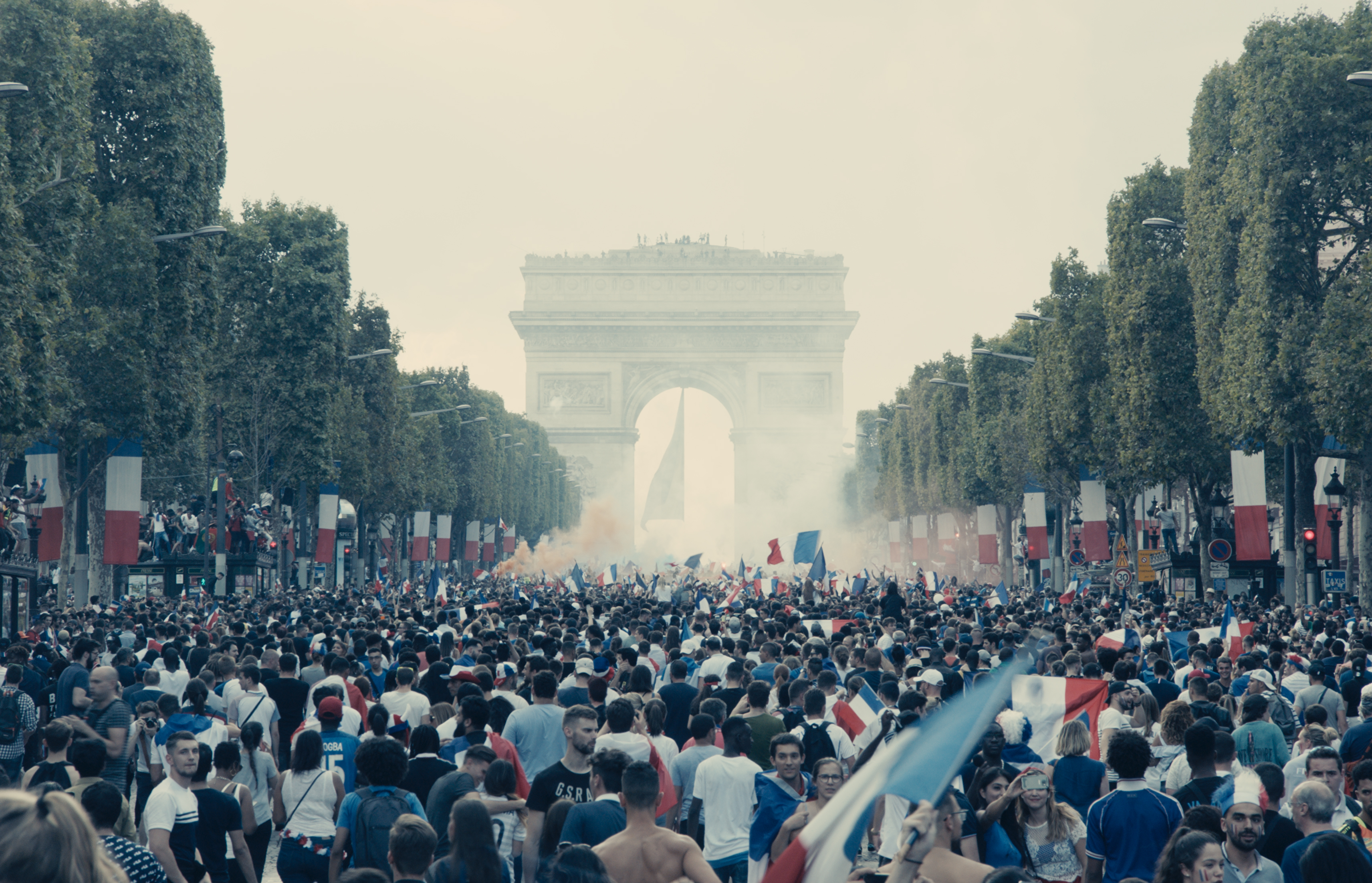 les_miserables.jpg les_miserables.jpg