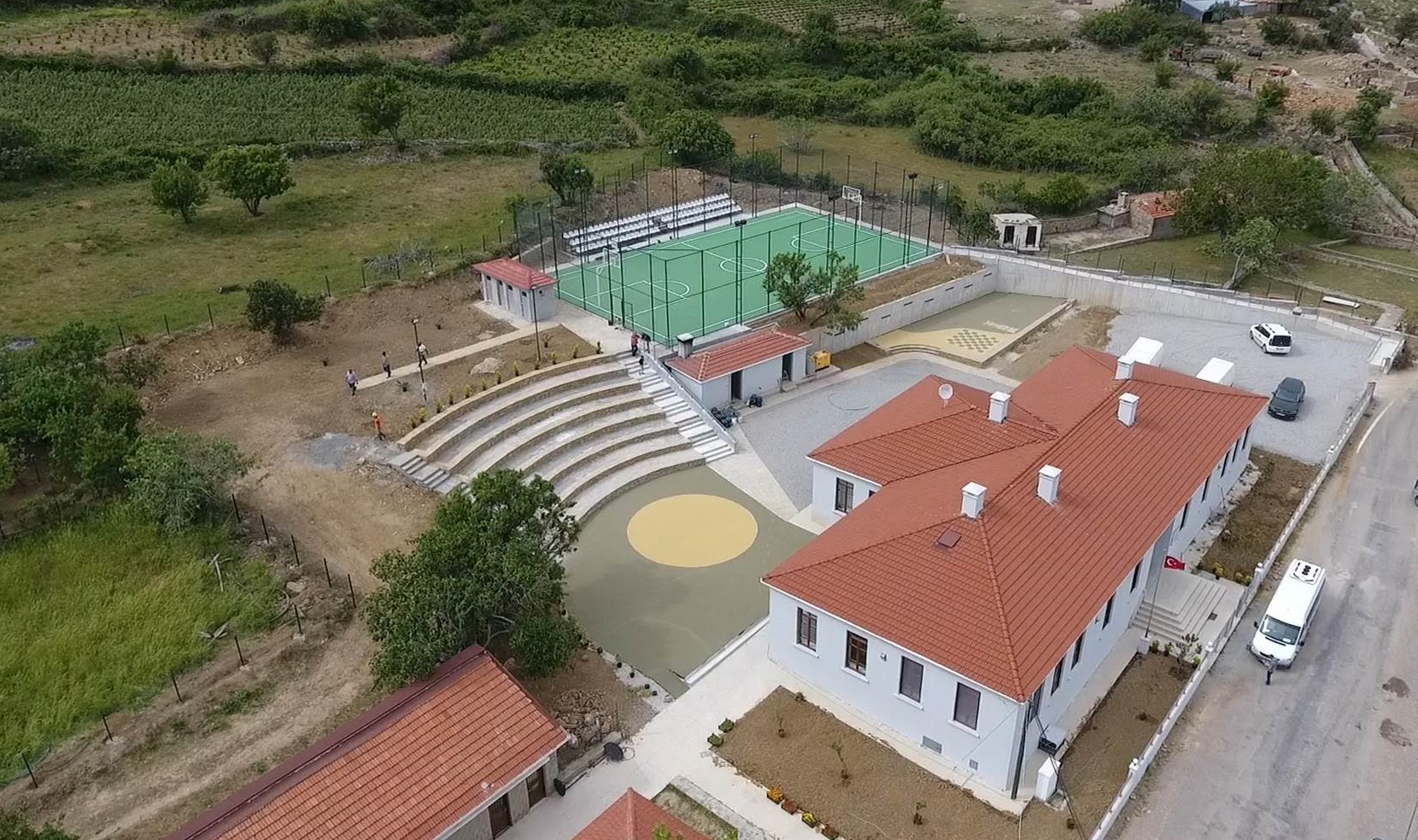 to_elliniko_gymnasio-lykeio_sta_agridia.jpg to_elliniko_gymnasio-lykeio_sta_agridia.jpg