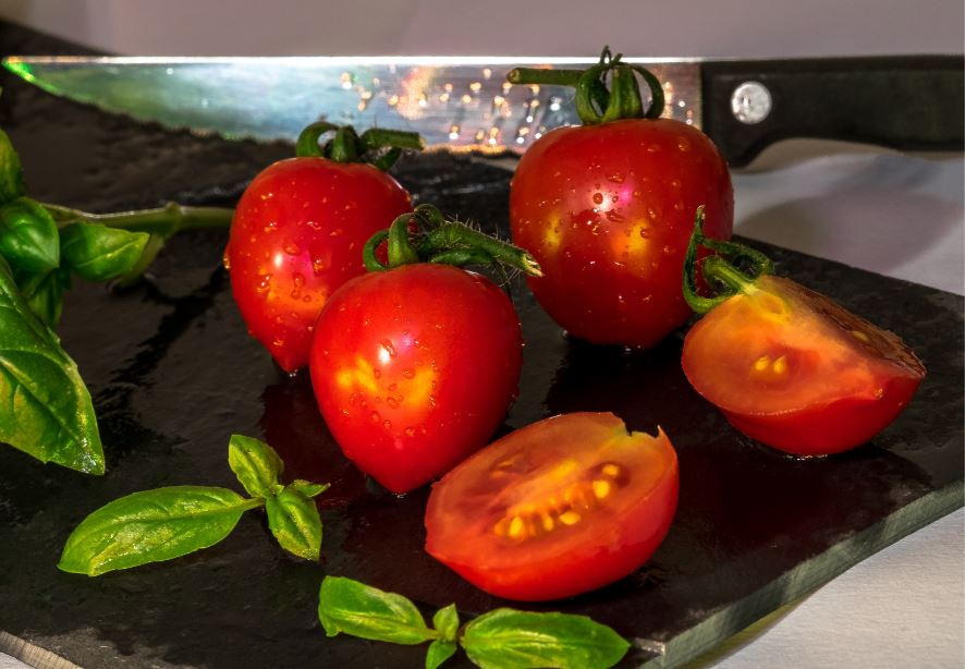 tomato.jpg tomato.jpg