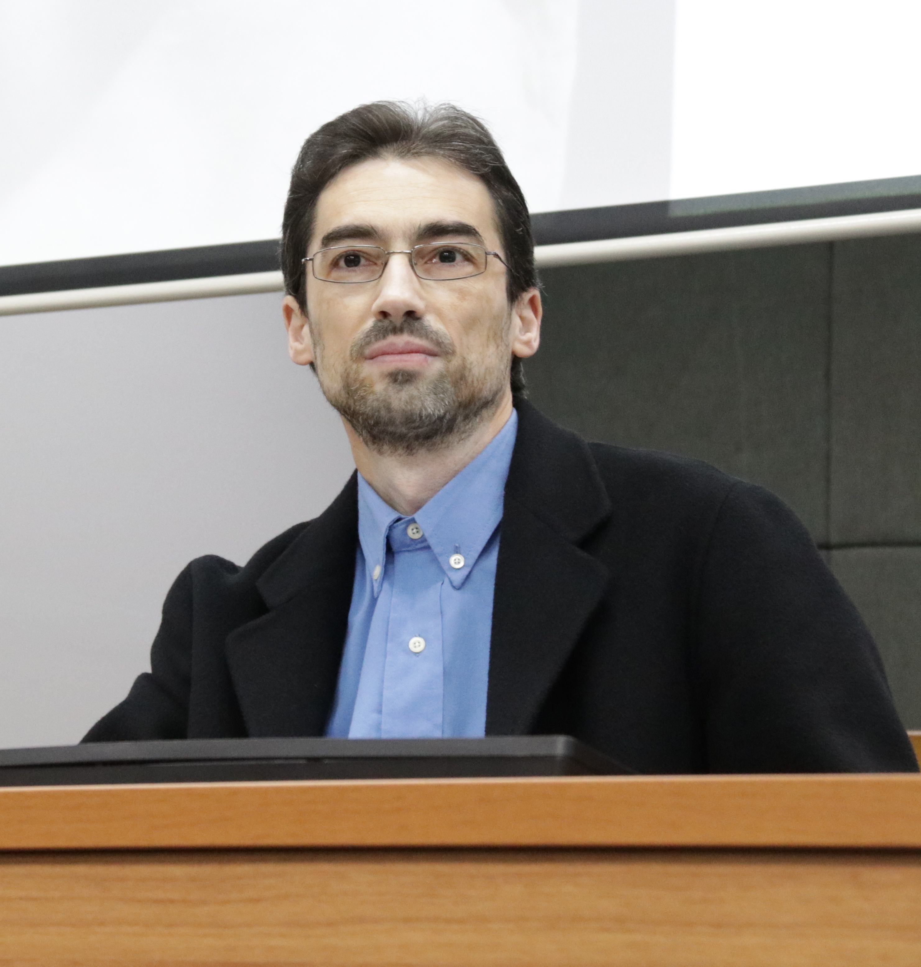 o_kathigitis_manolis_manoledakis.jpg o_kathigitis_manolis_manoledakis.jpg