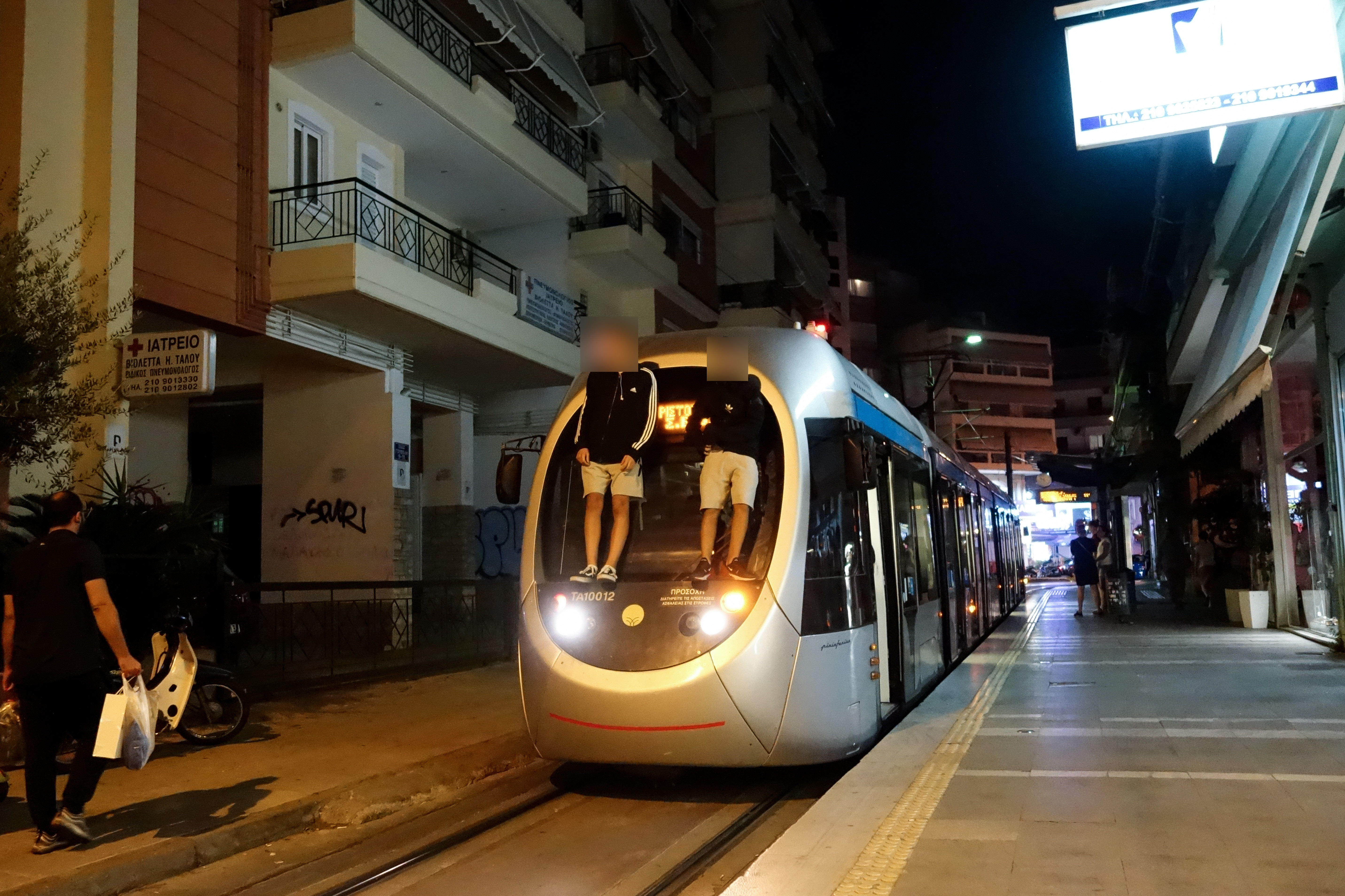 tram4.jpg tram4.jpg
