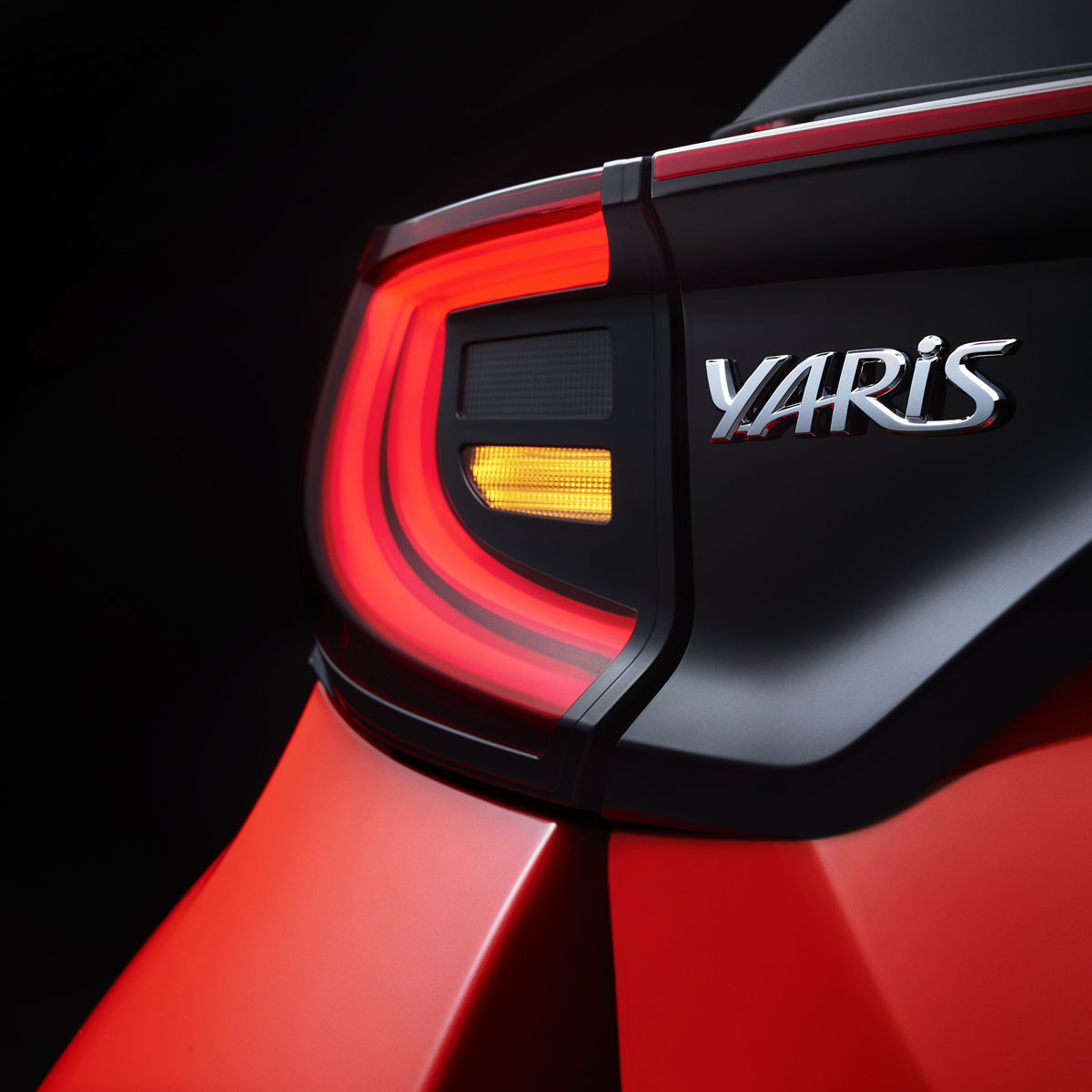 yarisbadge-v04-lights-534885_copy.jpg yarisbadge-v04-lights-534885_copy.jpg