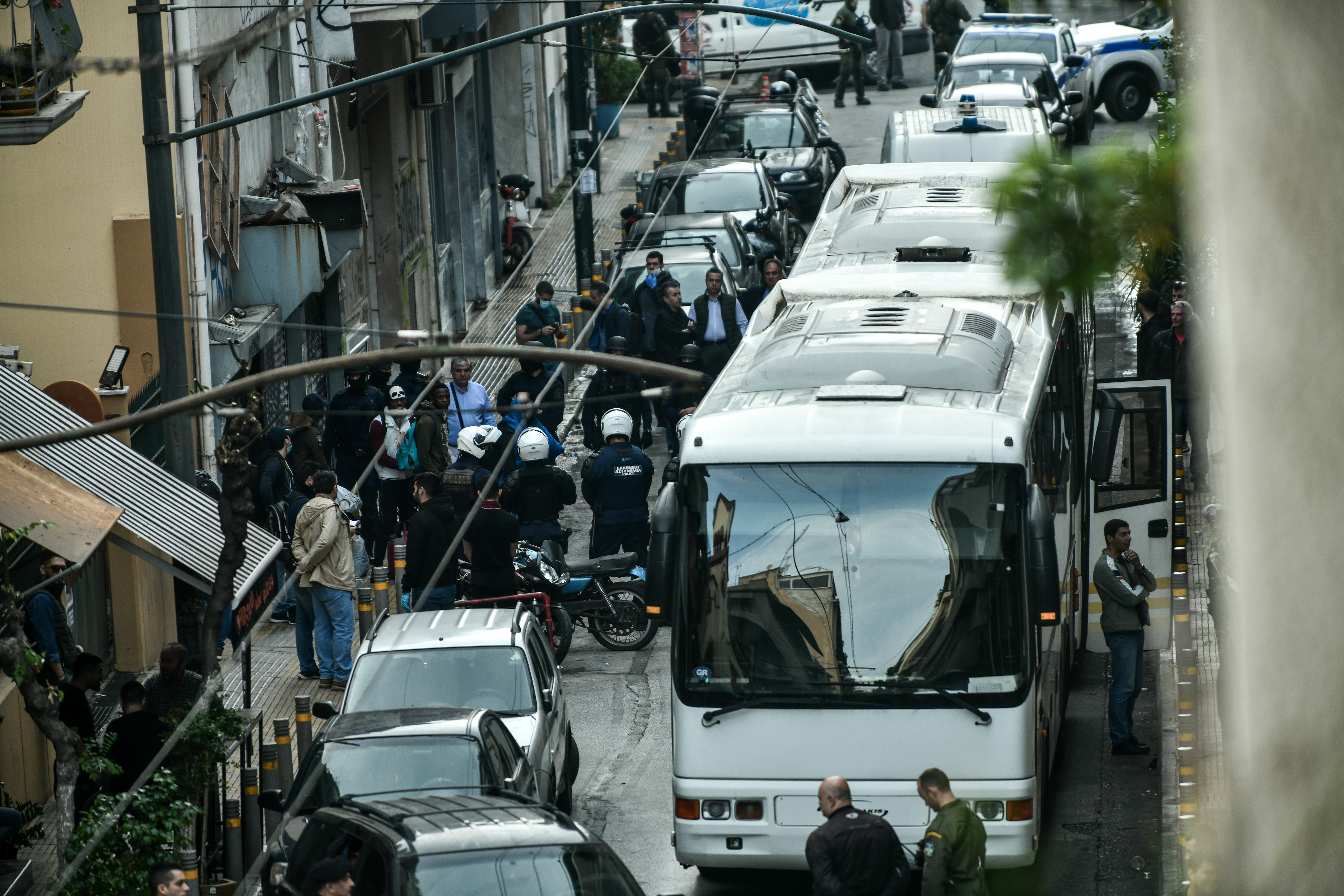 4951473.jpg Εκκένωση κατάληψης στα Εξάρχεια
