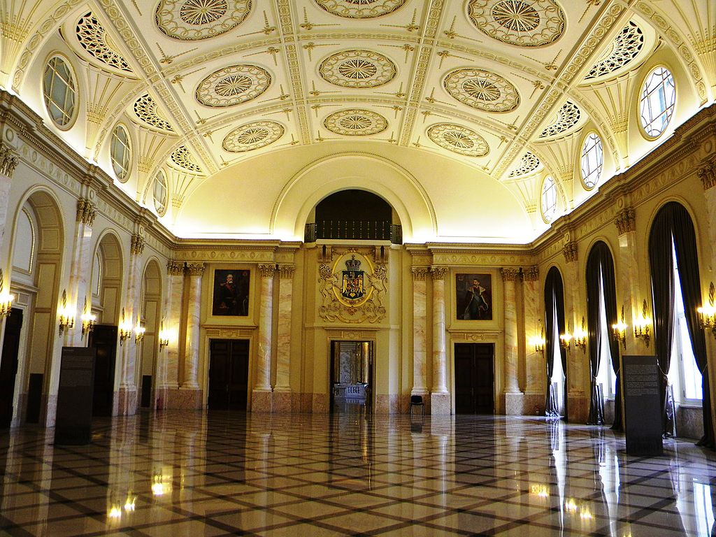 bucuresti_romania_palatul_regal.jpg bucuresti_romania_palatul_regal.jpg