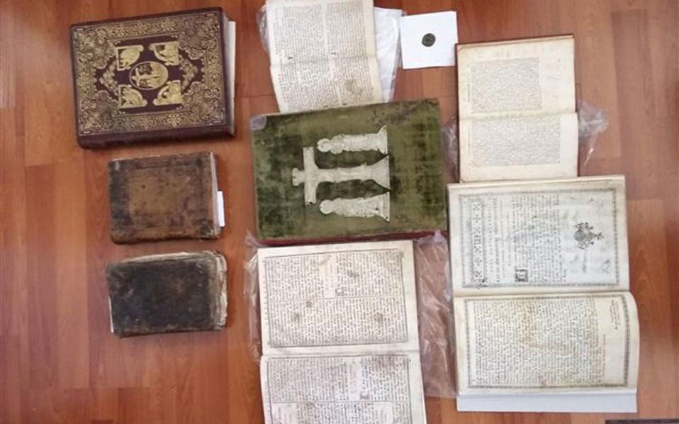 monastiraki_biblia.jpg monastiraki_biblia.jpg