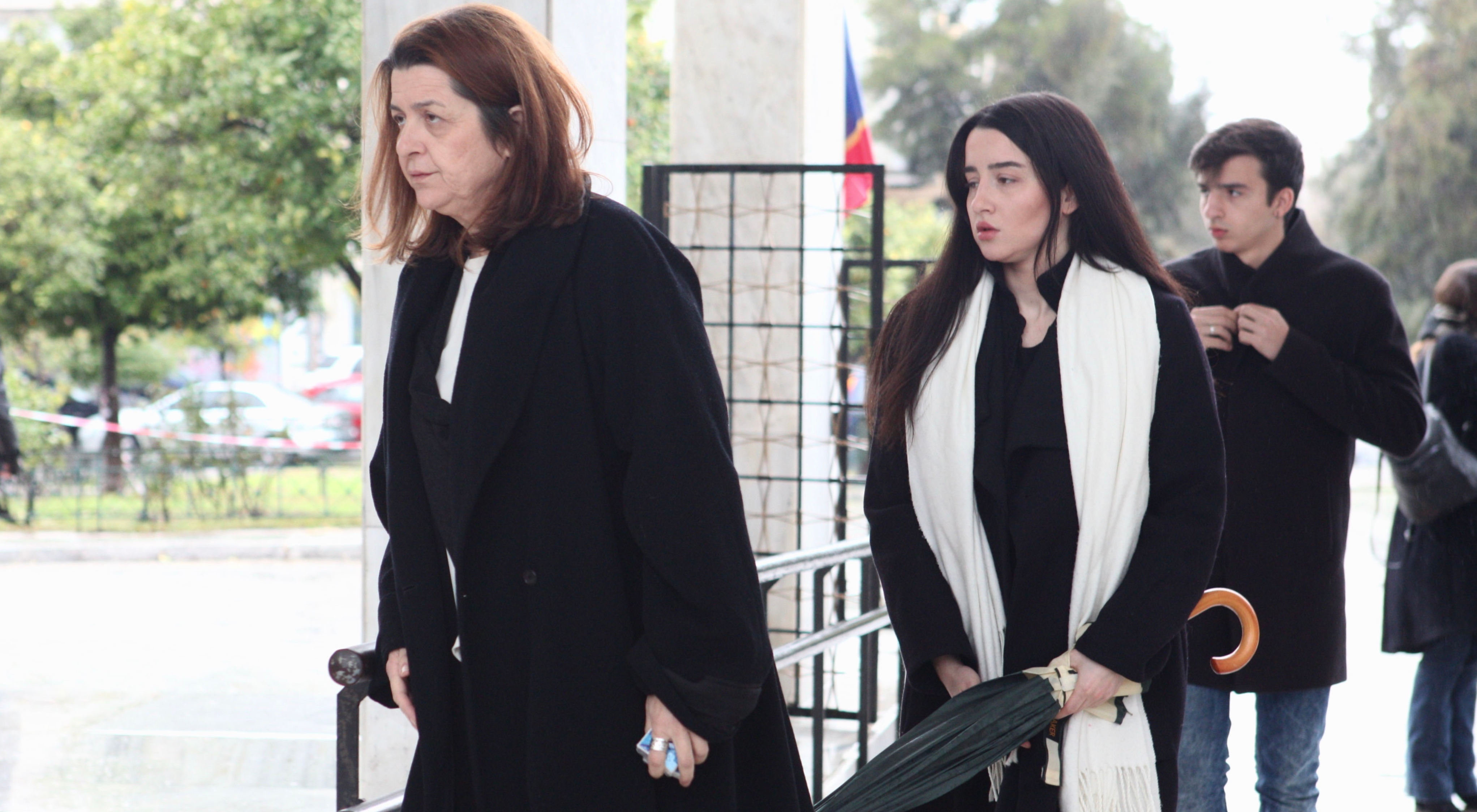 2875_maria_papagiani_alexandra_mikroytsiko_stergios_mikroytsikos_30122019_1.jpg 2875_maria_papagiani_alexandra_mikroytsiko_stergios_mikroytsikos_30122019_1.jpg