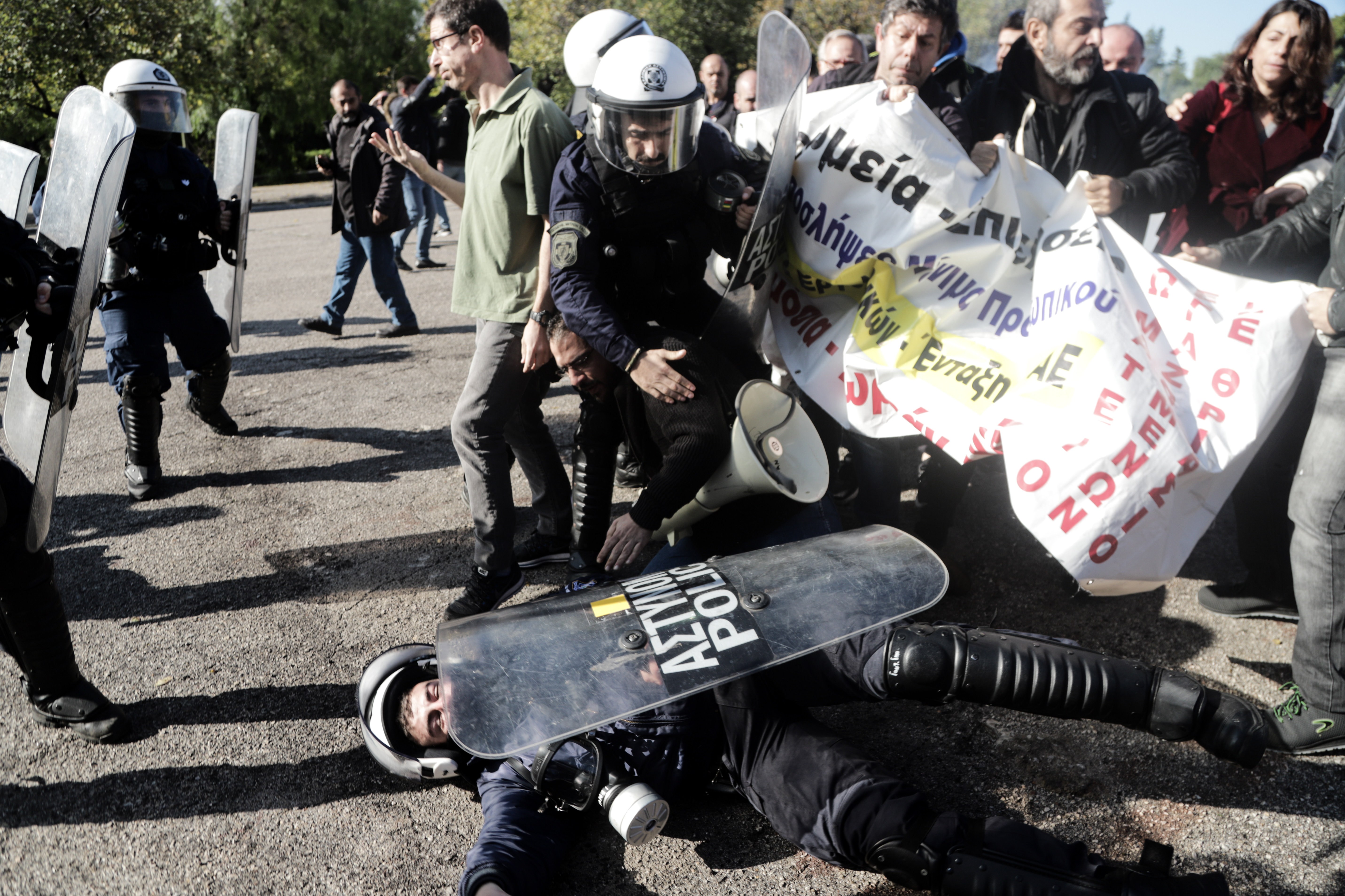 4979074.jpg Επεισόδια στην Αίγλη Ζαππείου
